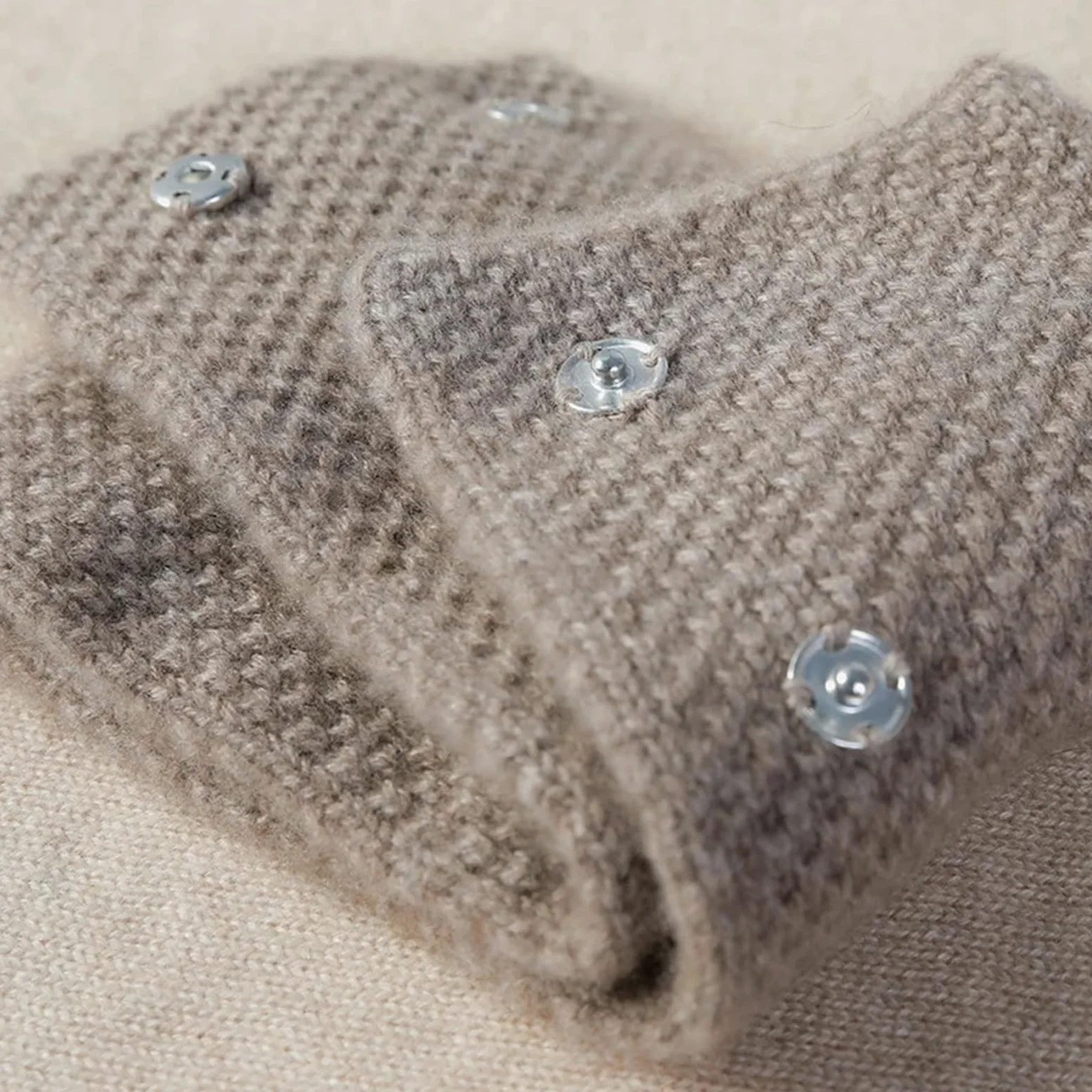 Bufanda Corta Sencilla for Mujer, Faja for Cuello, Otoño Invierno, Cruzada, cálida, Manga for Cuello for Hombre(Light Camel)