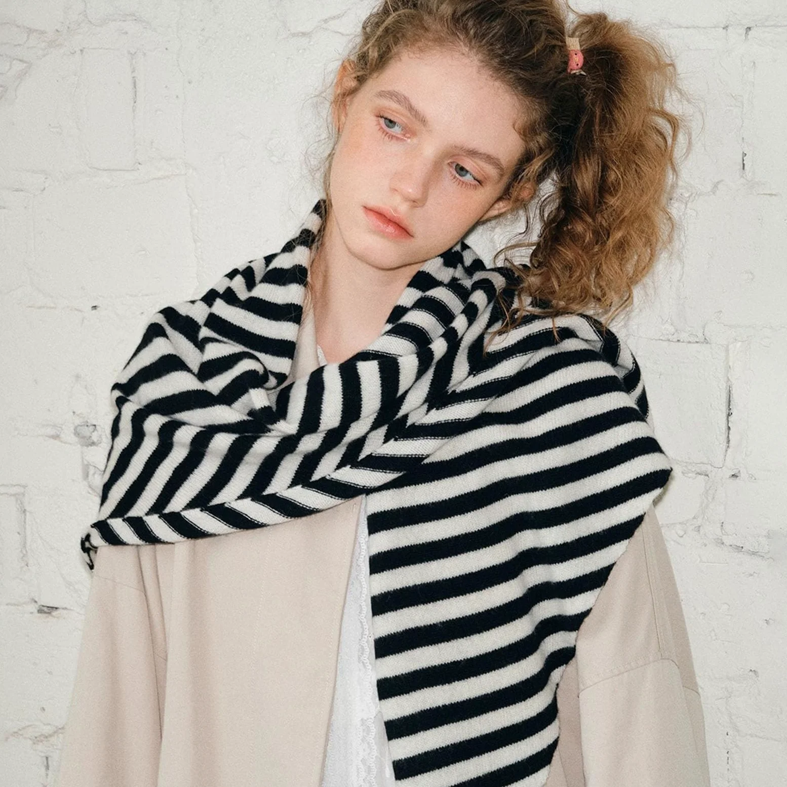 Bufanda cálida de invierno para mujer, de lana suave, triangular, de gran tamaño, cubierta fría, accesorio de moda, bufanda de protección cervical cálida