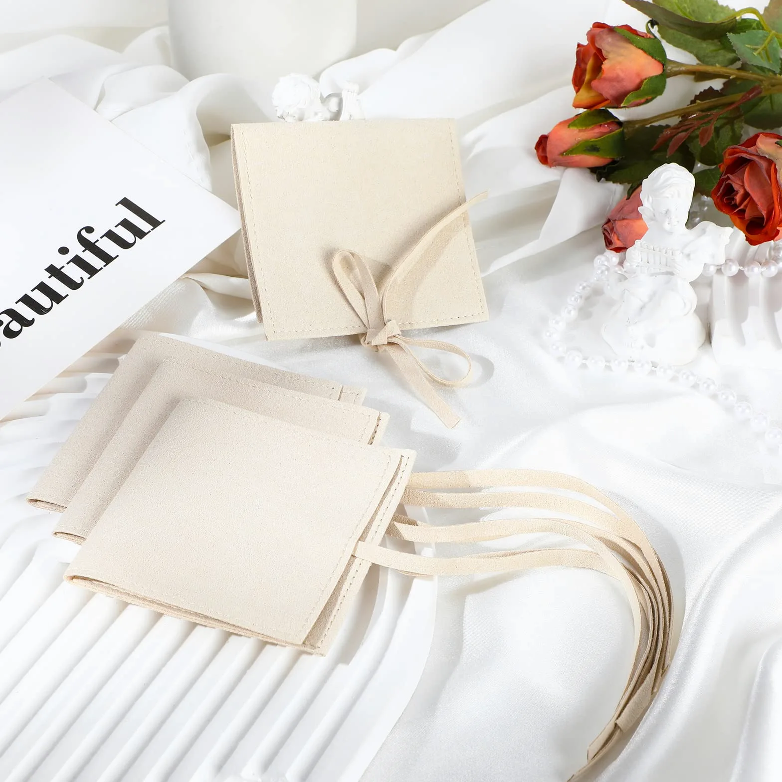 120 bolsas de microfibra para joyas, bolsas de regalo de joyería, paquete de pulseras con pajarita para pequeñas empresas con paño de limpieza de joyas para aretes, collares y embalaje (beige)