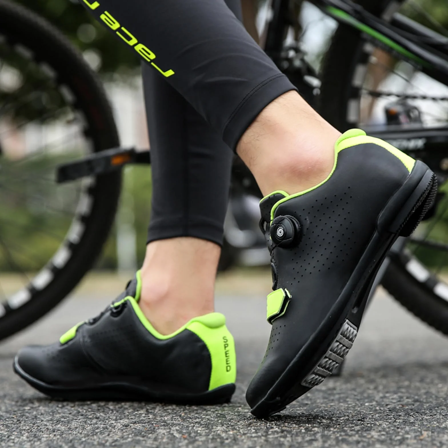 Zapatillas De Ciclismo, Zapatillas De Bicicleta De Montaña Y Carretera con Suela De Goma, Zapatillas De Bicicleta Sin Bloqueo con Sistema De Cordones De Rotación Rápida