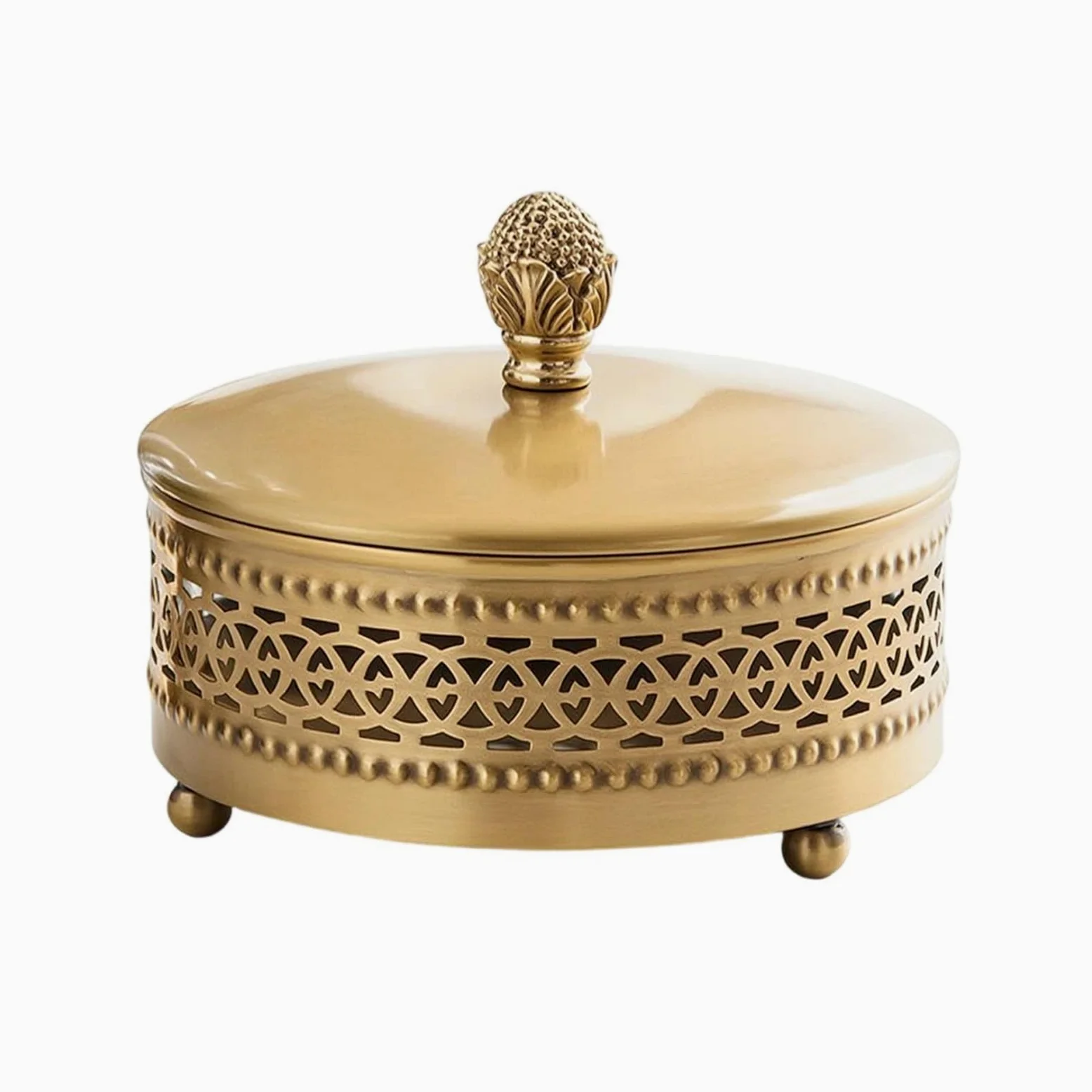 Milageto Recipiente de Almacenamiento de Latón Caja Decorativa Joyero Contenedor con Tapa Banda Calada Estilo Vintage con Asa y Base Redondeada Adecuado para Hogar Sala de Estar Mesa Auxiliar Regalo