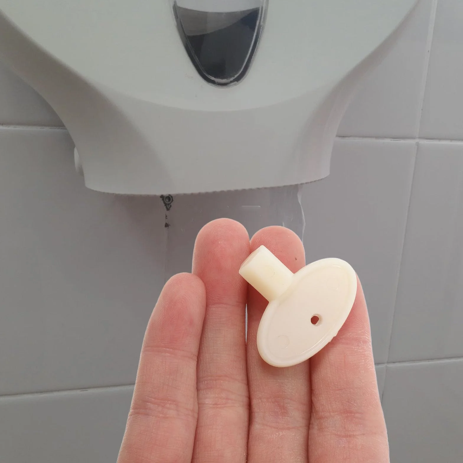 TOPBATHY Llave para Dispensadores de Papel Higiénico Comerciales Repuesto Portarrollos Cierre Seguro