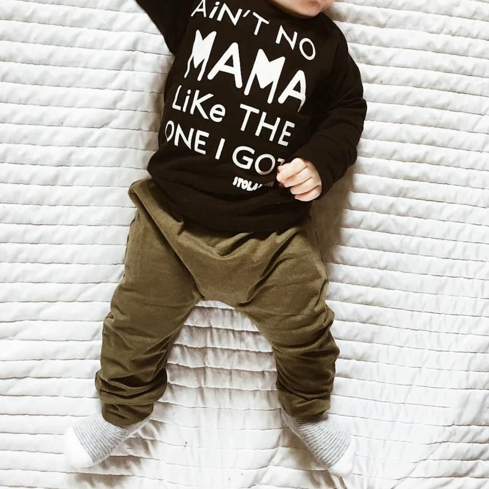 Conjunto de ropa para bebé niño pequeño con letras impresas, parte superior y pantalón