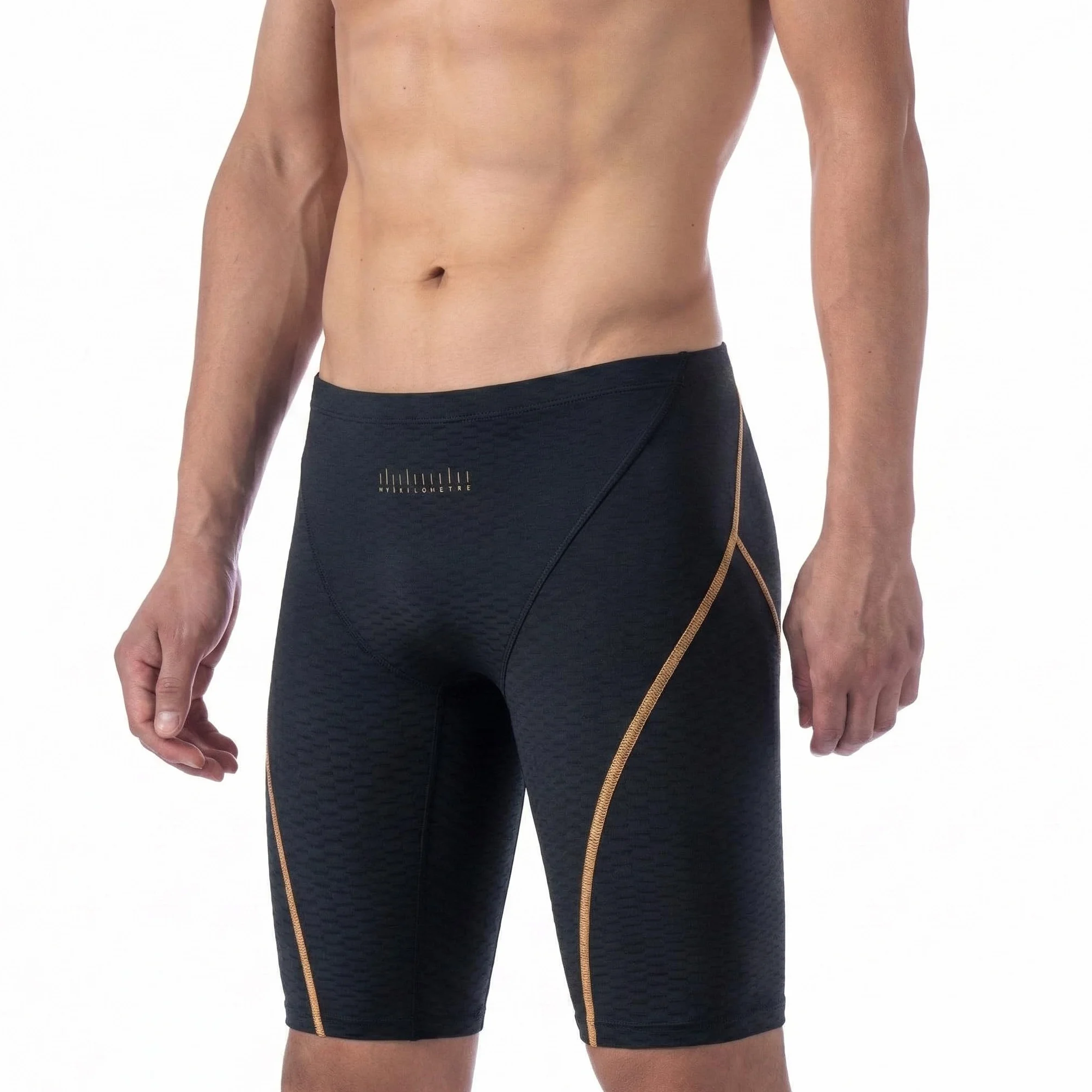 MY KILOMETRE Jammer de Natación Hombre – Bañador de Tejido Plano con Cordón Resistente al Cloro, Secado Rápido, Entrenamiento y Competición, UPF 50+
