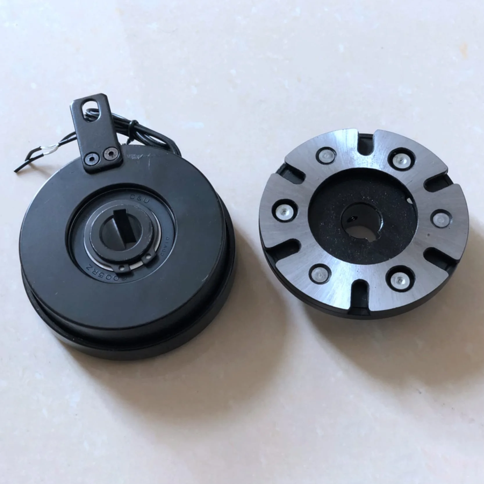 Embrague electromagnético DLD6-05 DC24V tipo seco de una sola placa