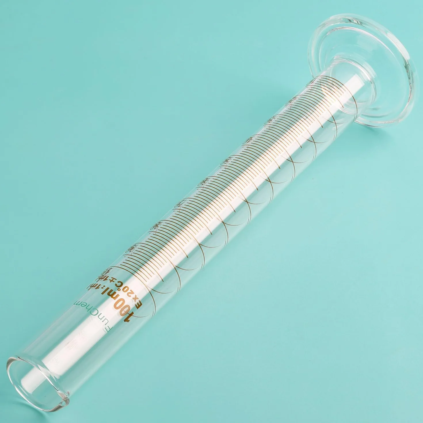 Probeta graduada de vidrio de borosilicato 100 ml con boquilla