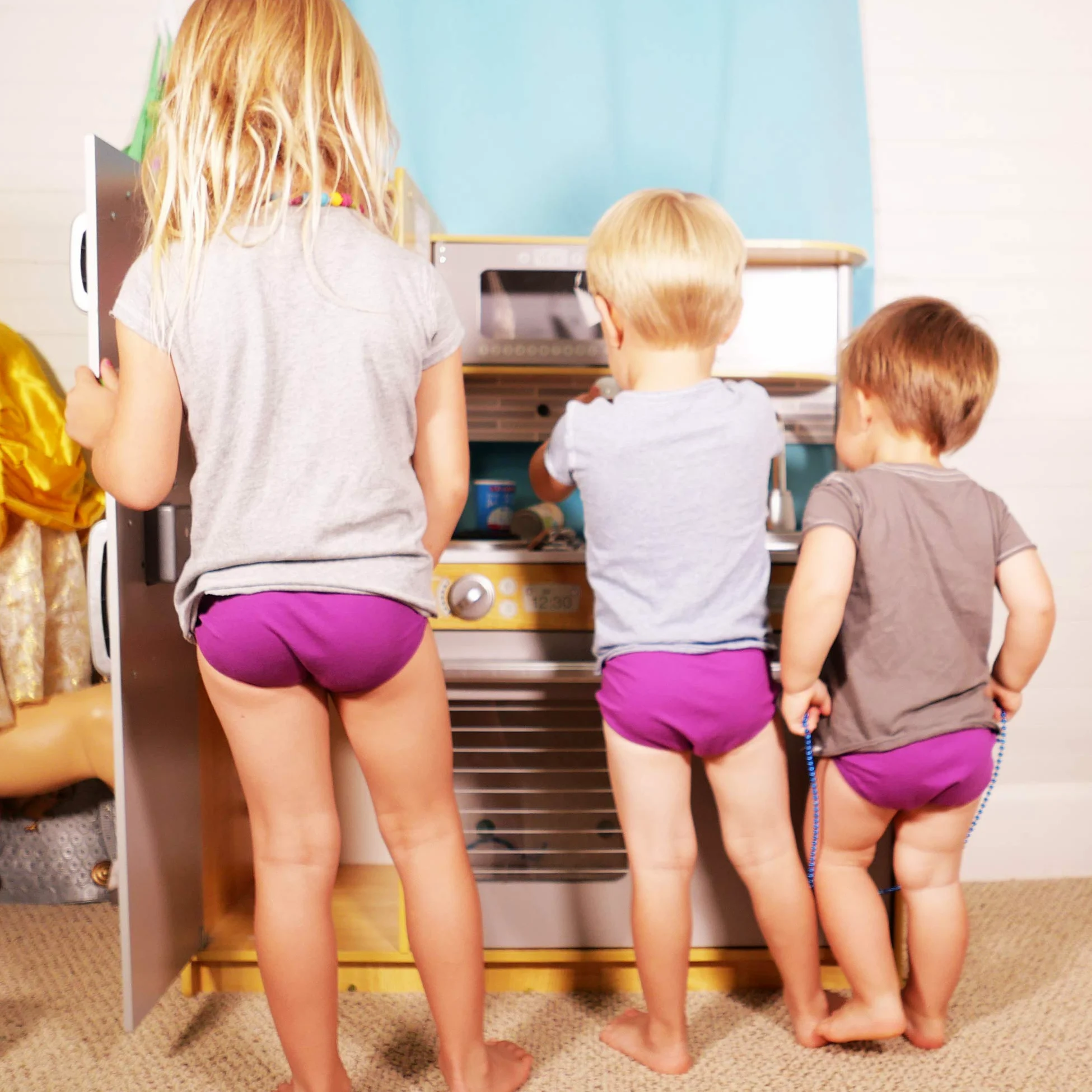 Tiny Undies ROOMIER - Ropa interior pequeña de algodón, unisex, para bebés y niños pequeños, comunicación de eliminación o entrenamiento para ir al baño, paquete de 3 (4T Bear/Learn)