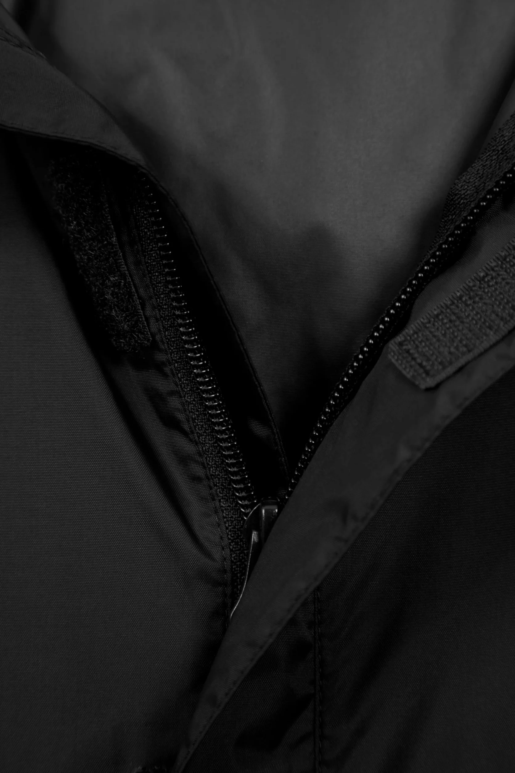 Mountain Warehouse Chaqueta Pakka Impermeable para niños Chaqueta con Bolsa de Transporte, Chubasquero para niñas, Impermeable para niños, Chubasquero para Viajes