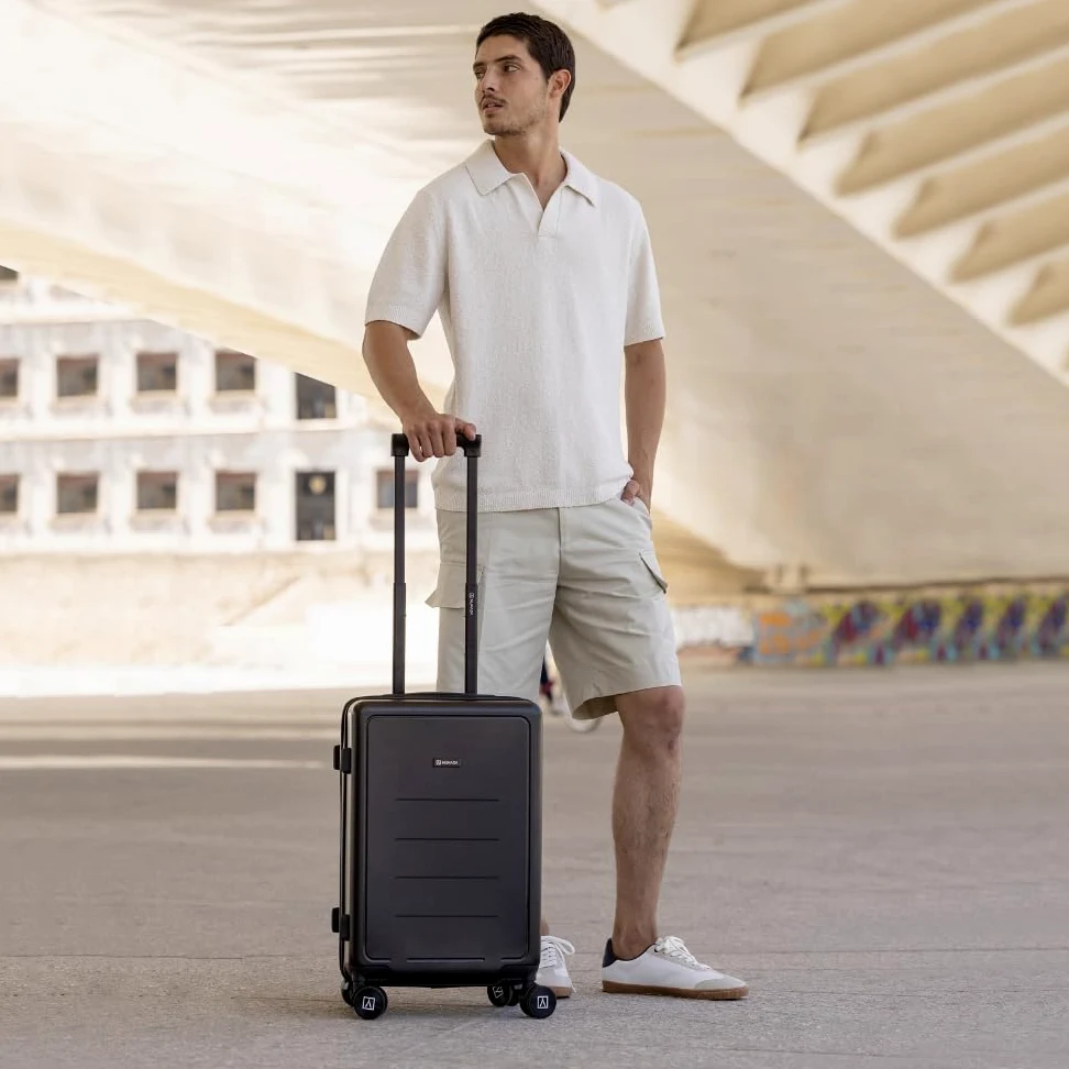NUMADA - Maleta de Viaje Cabina PC + ABS (56x37,5x22cm) PackPro T40 con Cierre TSA y Carga USB. Maleta de Mano Rígida con 4 Ruedas 360, Extra de Refuerzo y Múltiples Compartimentos Interiores | Negro
