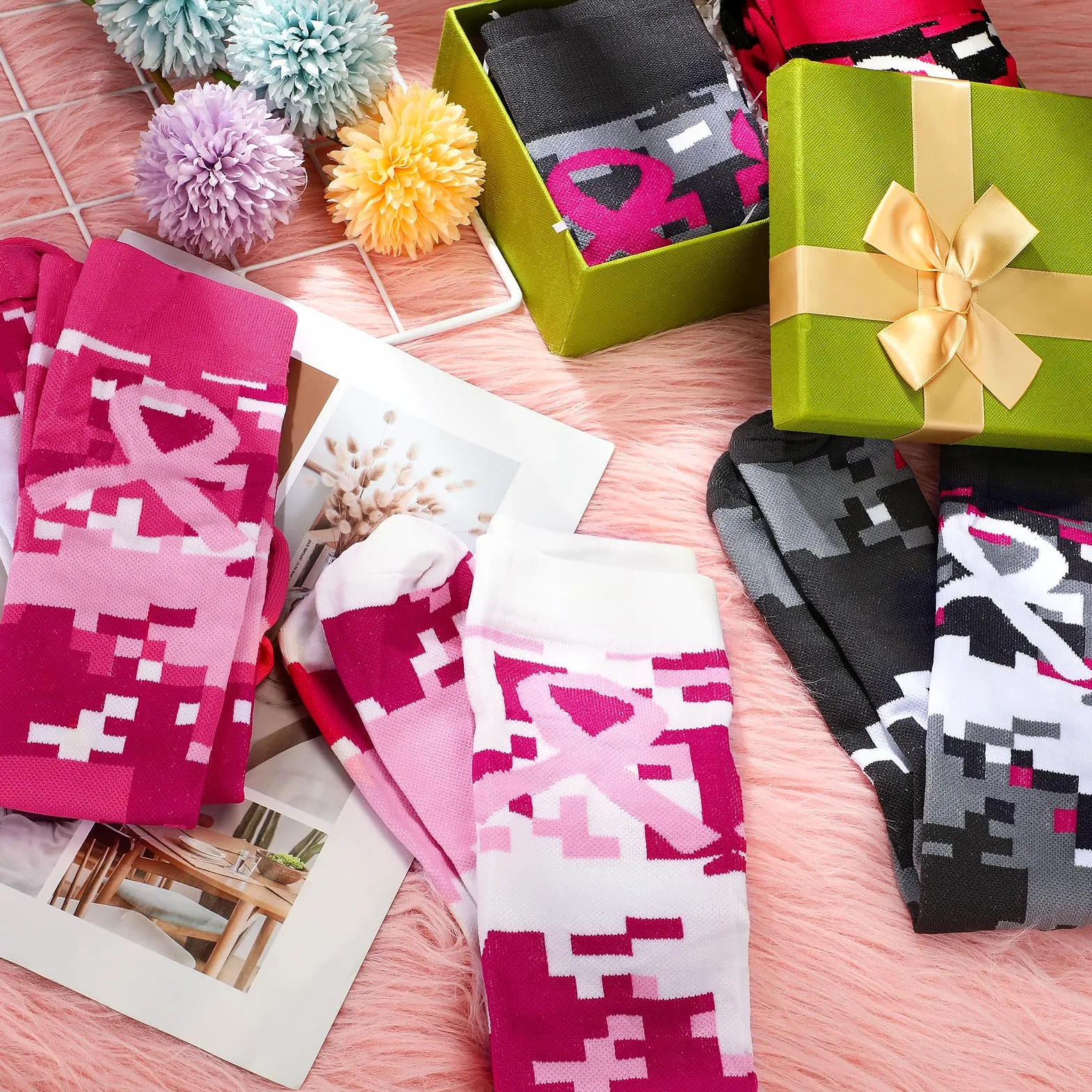 Xtinmee 36 pares de calcetines de compresión de camuflaje para el cáncer de mama con cinta rosa, calcetines atléticos sobre la pantorrilla, calcetines de fútbol para enfermeras, mujeres, correr,