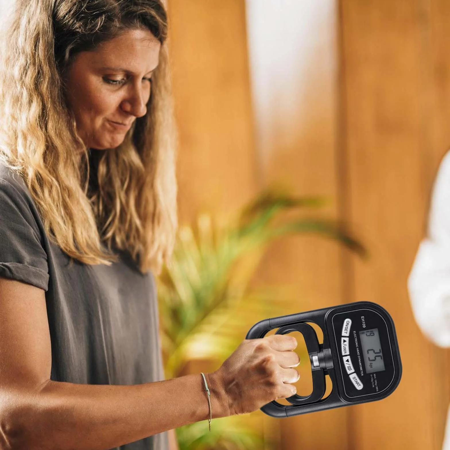 Dinamómetro digital LCD, probador de agarre Grip Strength Trainer negro