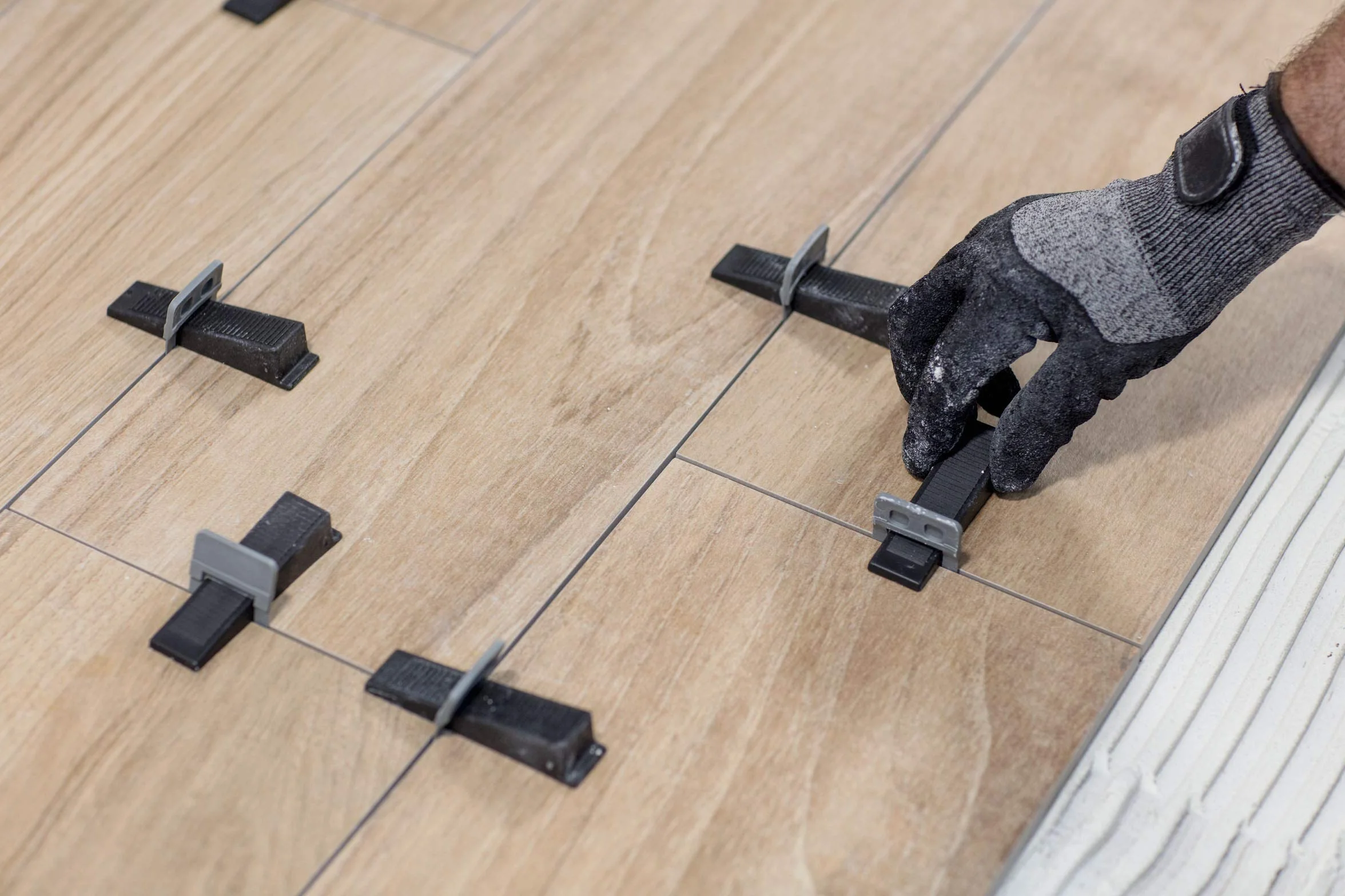 Tayg 913426 - Cuñas para Sistema de Nivelación 22 mm, Paquete de 100 Unidades