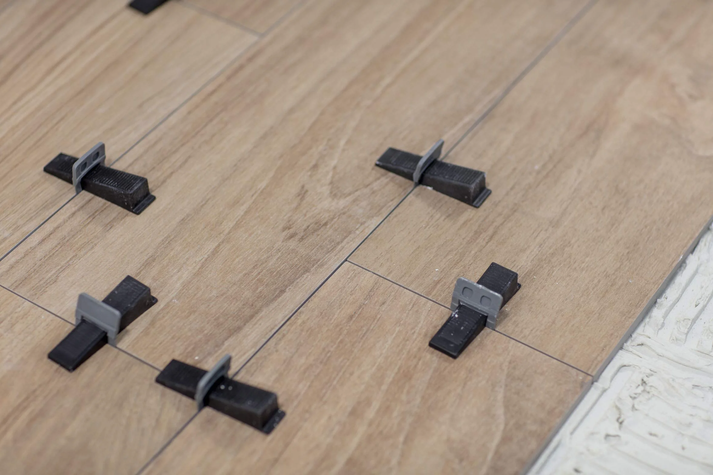 Tayg 913426 - Cuñas para Sistema de Nivelación 22 mm, Paquete de 100 Unidades