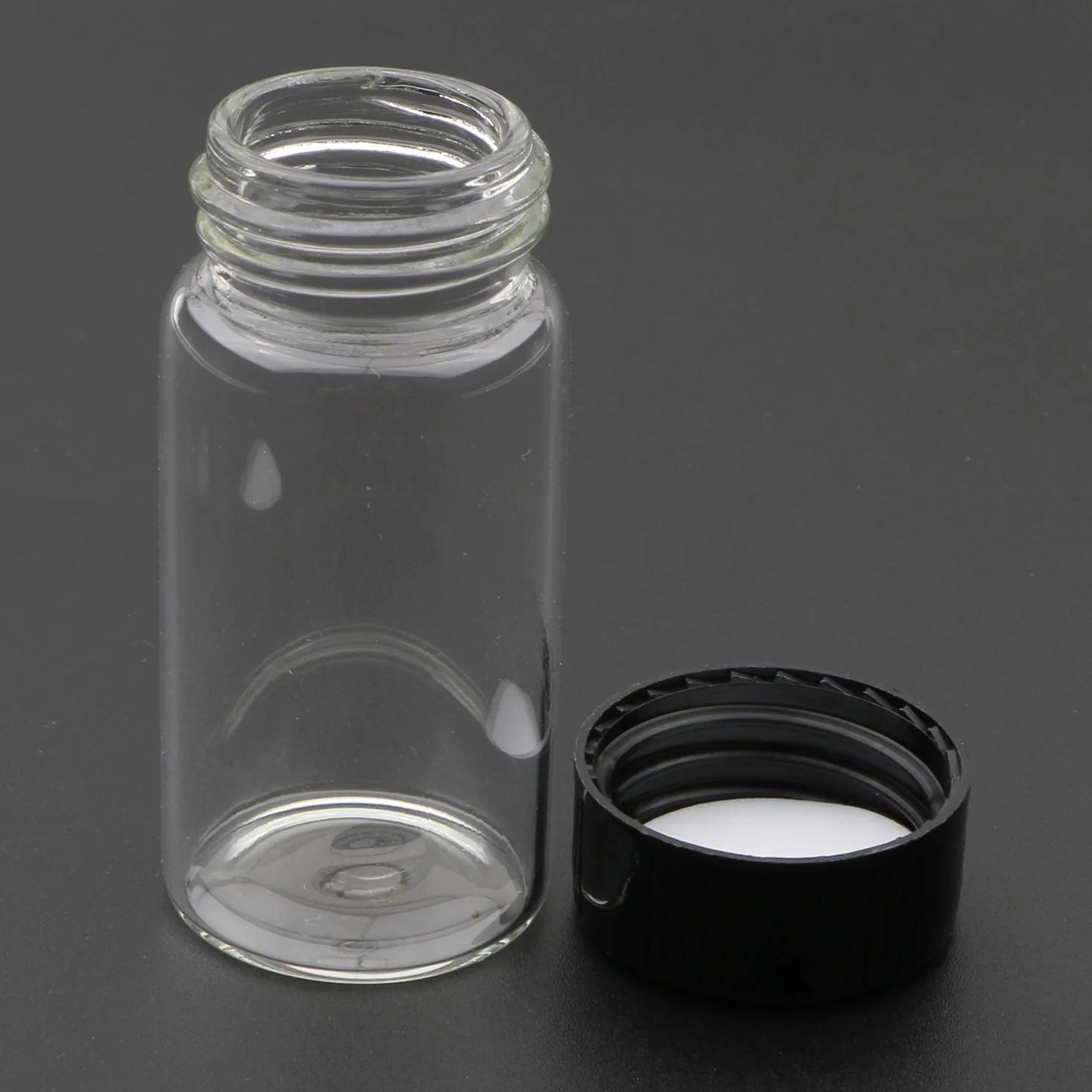 Botellas de Vidrio 20ml 2/3 Oz, Viales de Laboratorio con Tapa Negra, Transparente 20 Piezas