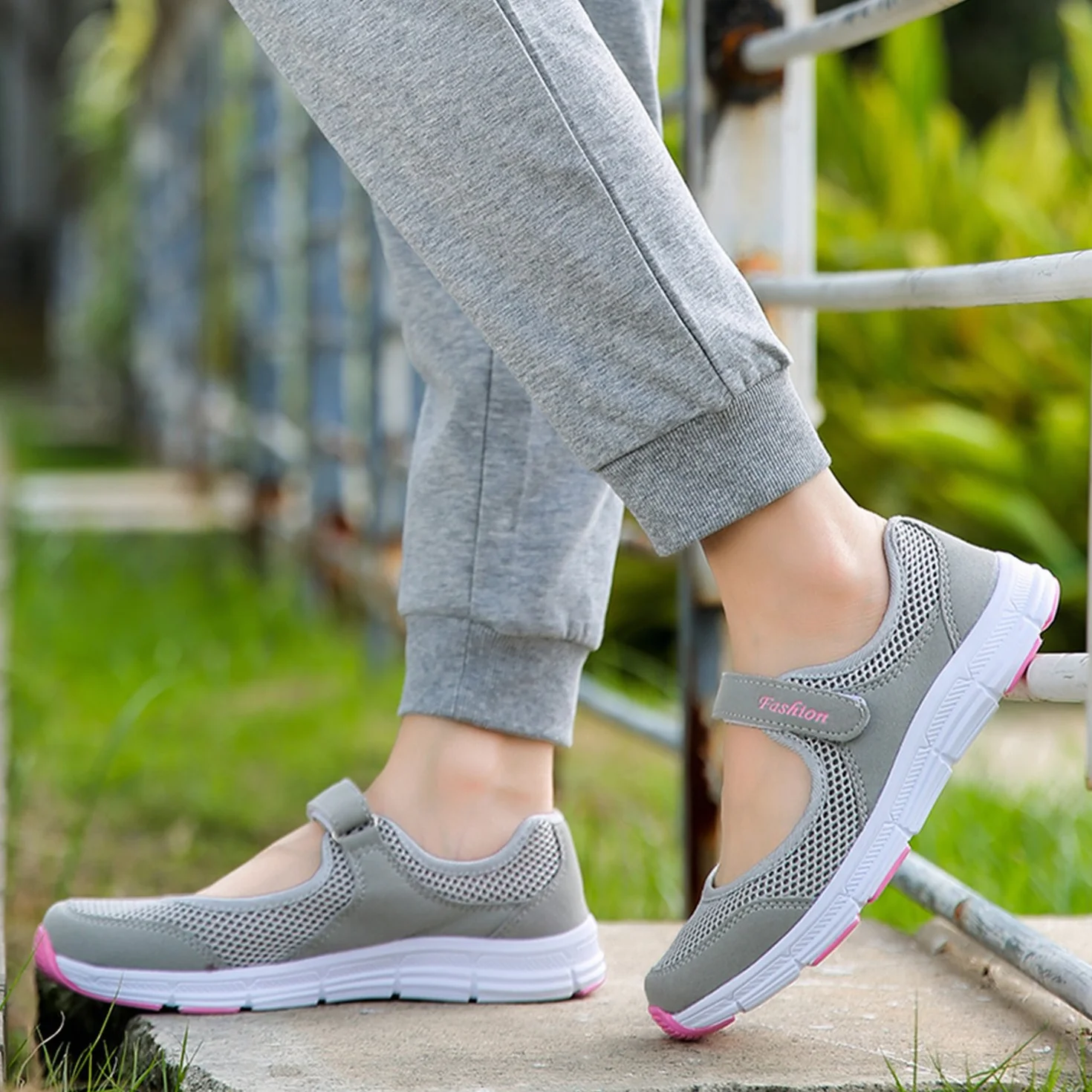 Zapatos de Enfermera de Trabajo cómodos para Mujeres Antideslizantes Transpirables amortiguadores para Caminar Fitness ortopédico Zapatos de Baile Ligeros Zapatos para Caminar nórdicos