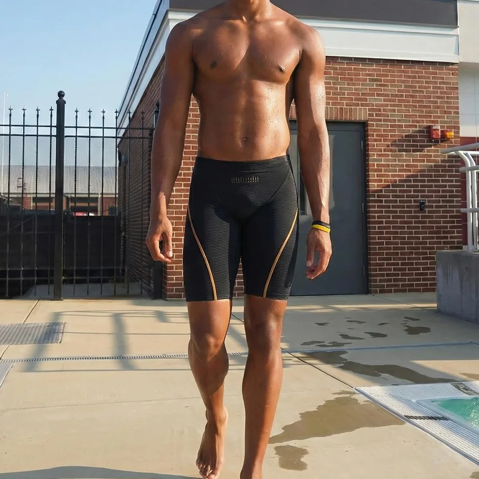 MY KILOMETRE Jammer de Natación Hombre – Bañador de Tejido Plano con Cordón Resistente al Cloro, Secado Rápido, Entrenamiento y Competición, UPF 50+
