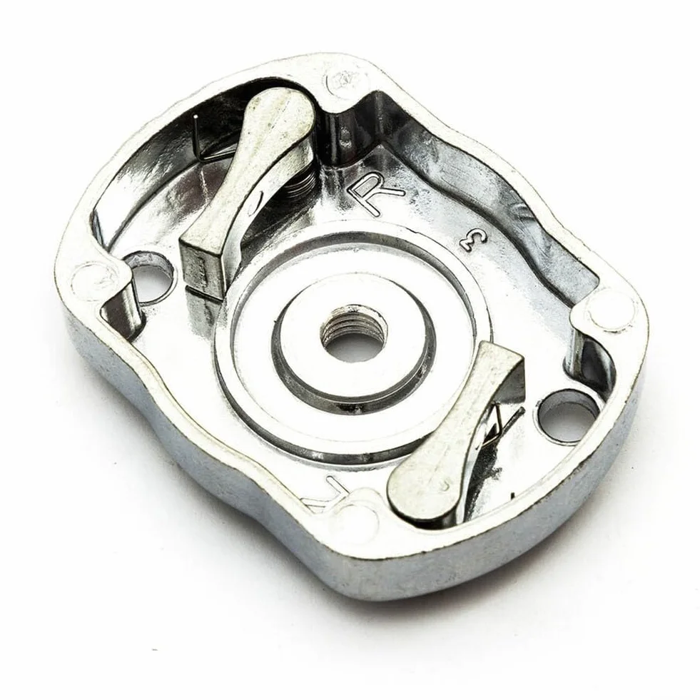 Trinquete de metal plateado con clips de retorno dobles para motores de maquinaria de jardín
