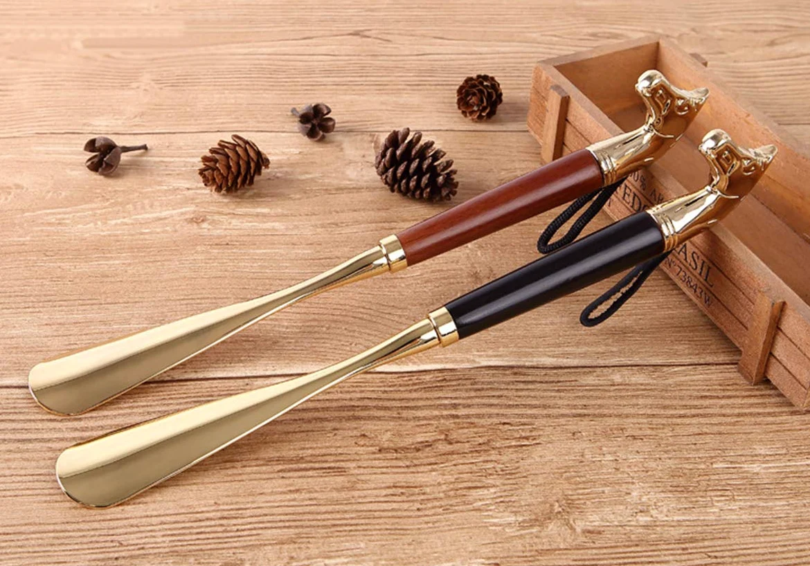 Calzador, Calzador de Alto Grado, Calzador Mango Largo Metal y Madera(Brown Lion 58cm)