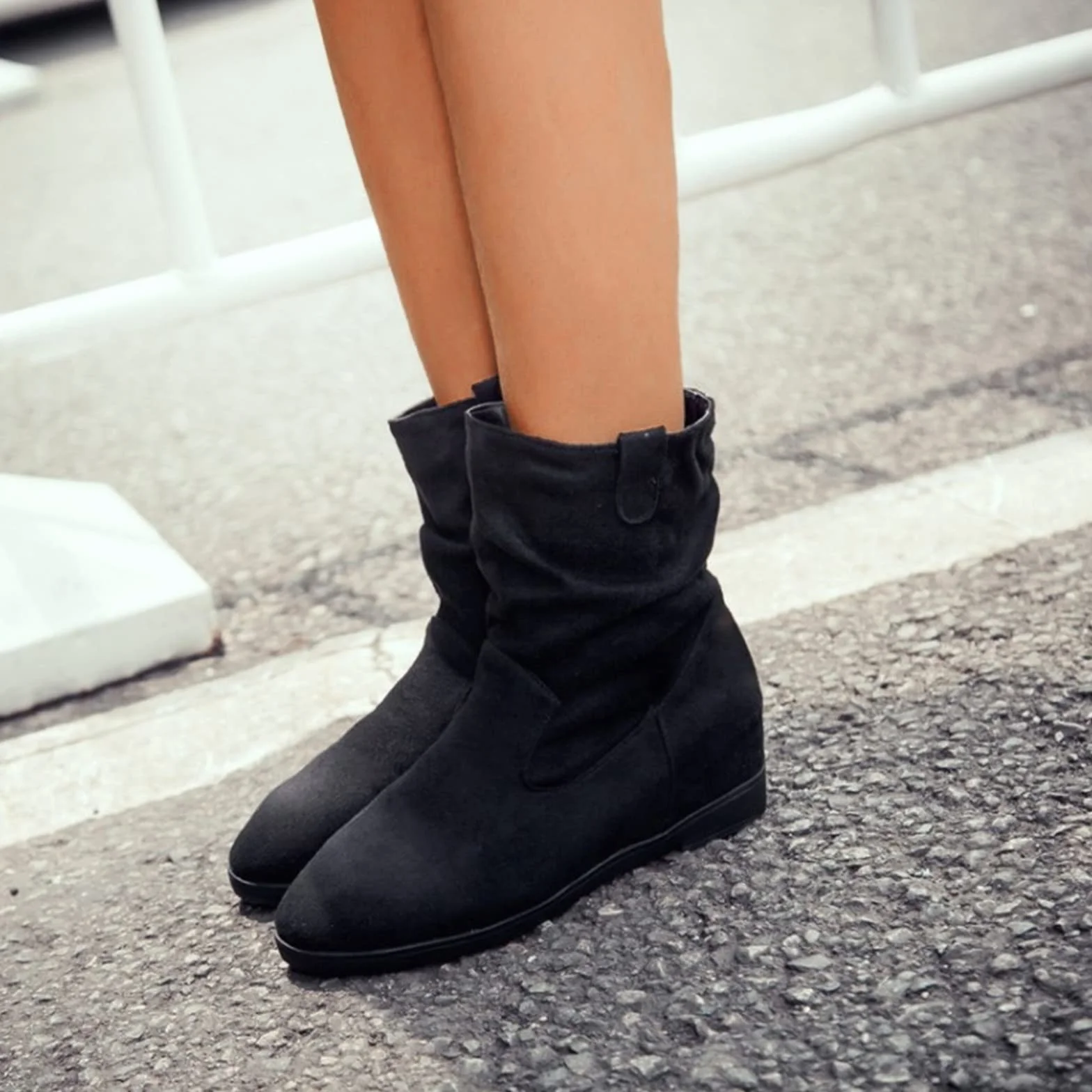 Cocila Botas Casuales De Cabeza Redonda Plisada Ante Color Sólido A La Estilo Británico para Mujer Camperas Blancas Altas Invierno Planas Barefoot Botines Tacon Fino Bajo Planos Pitillos Lluvia