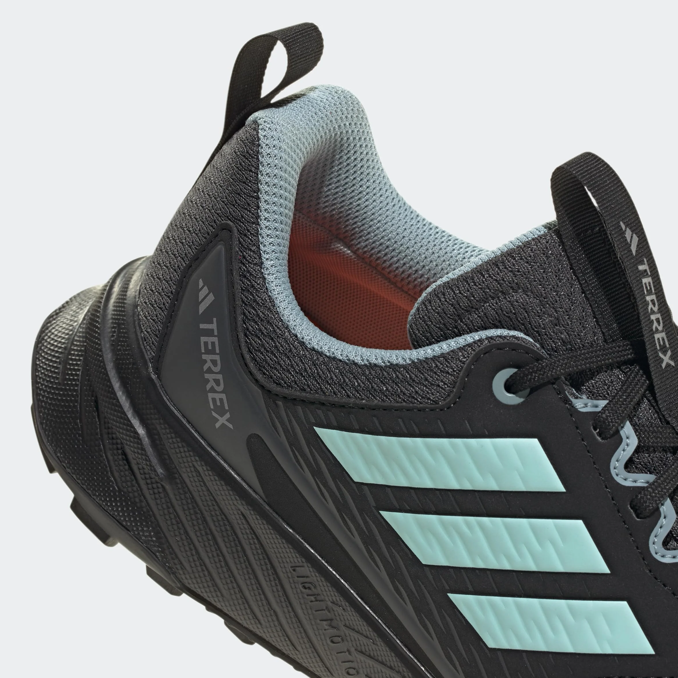 adidas Mujer Terrex Tracefinder 2 Climaproof Trail Running Shoes, Carbon/Semi Flash Aqua/Grey Six, 36 EU