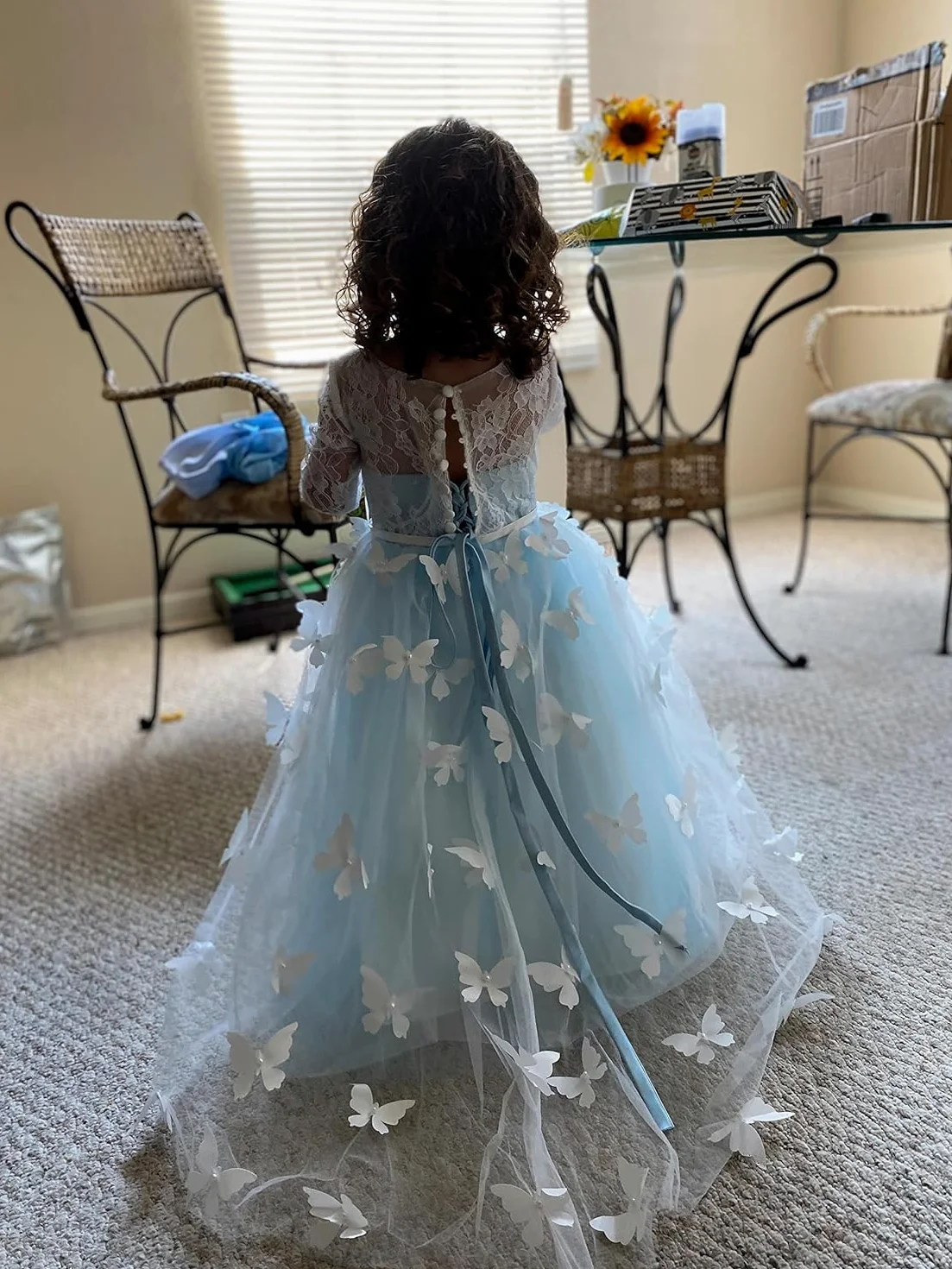 Lindo Vestido de niña de Flores de Encaje de Manga Larga Vestido de Fiesta de Primera comunión Vestido de Mariposa