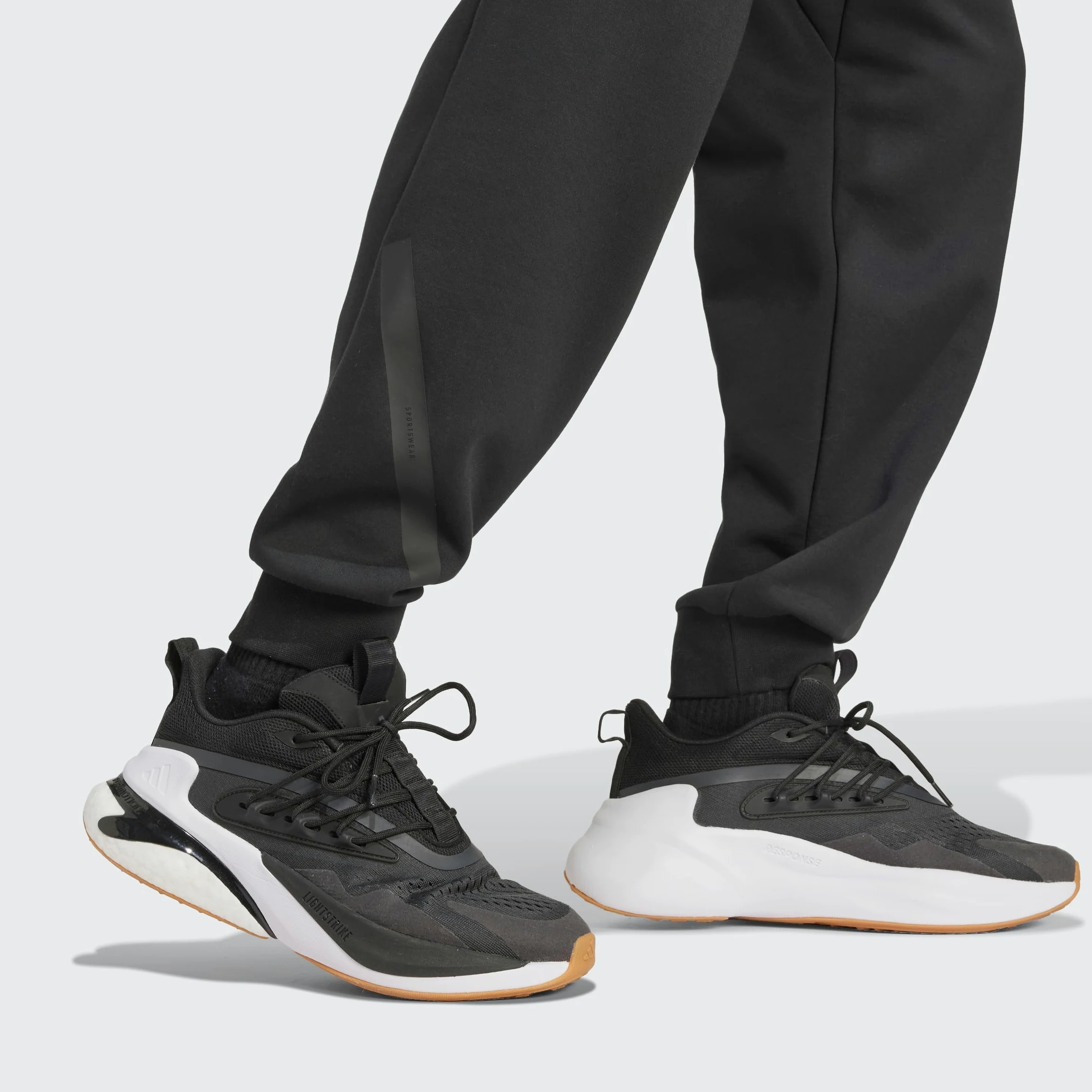 adidas Men's Pantalón Z.N.E. New