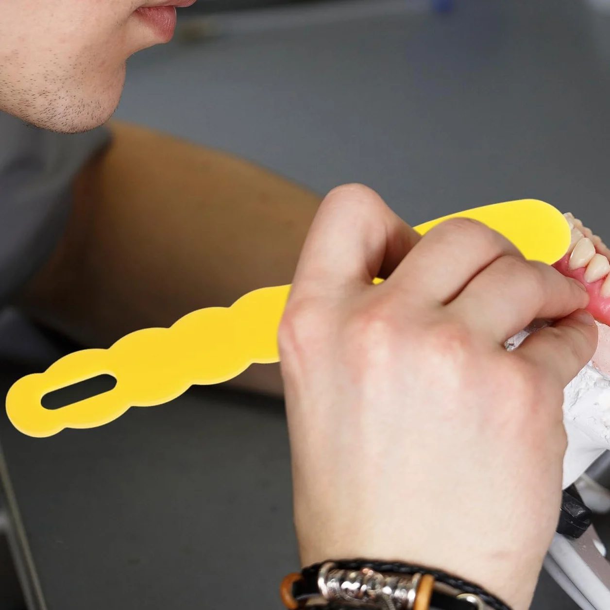 Espátulas dentales 19,5 cm resistentes al calor azul amarillo rosa blanco