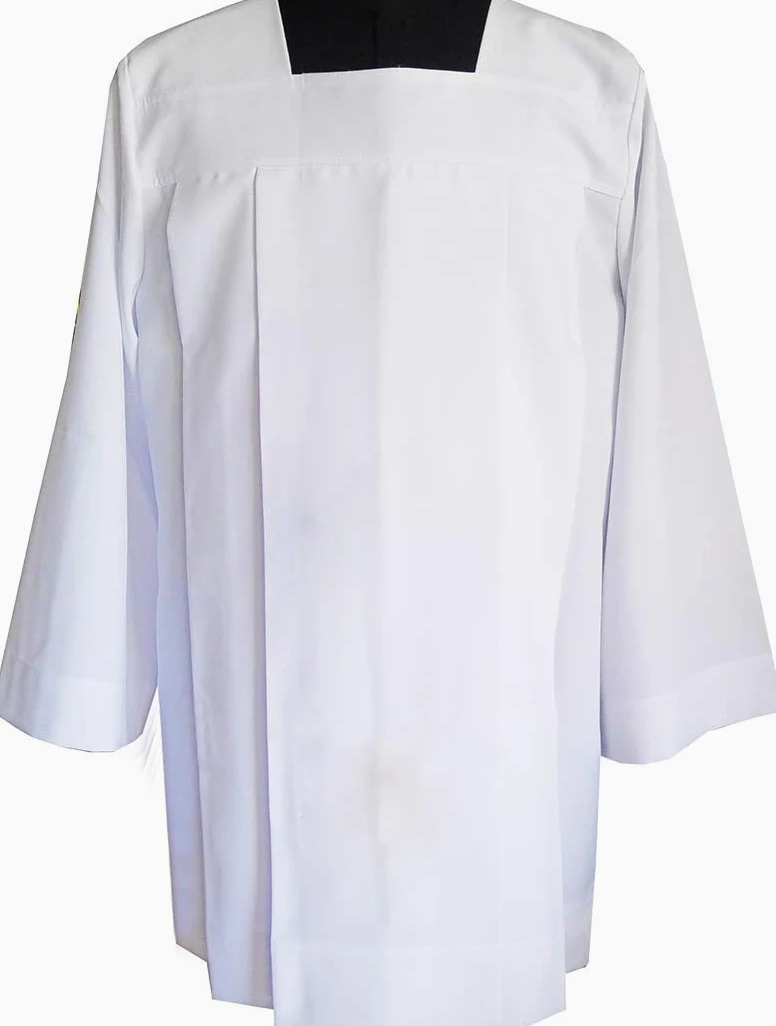 Roquete sacerdotal blanco con tablas