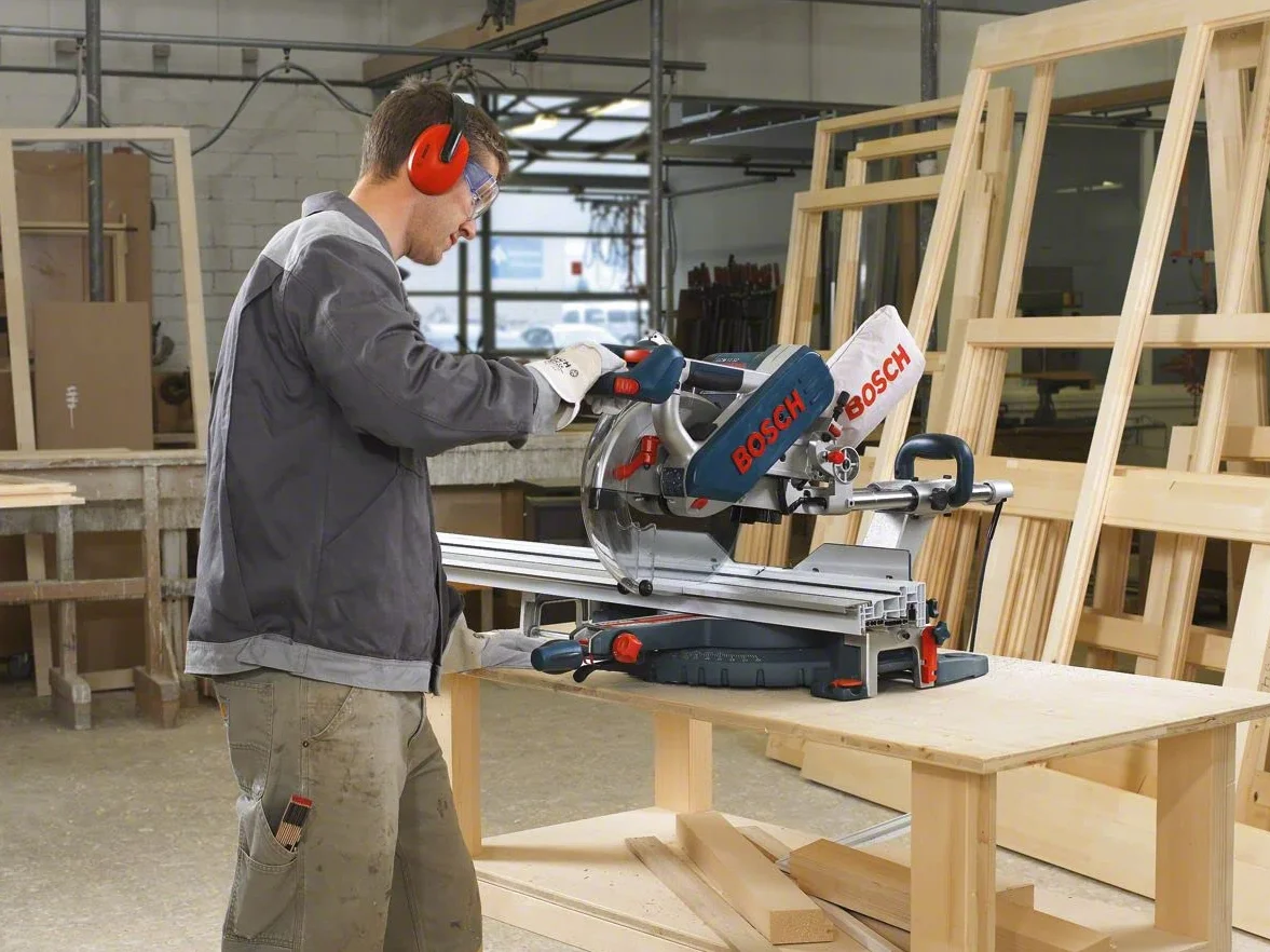 Bosch Hoja de sierra circular Top Precision Best for Multi Material 216 x 30 x 2,3 mm 64