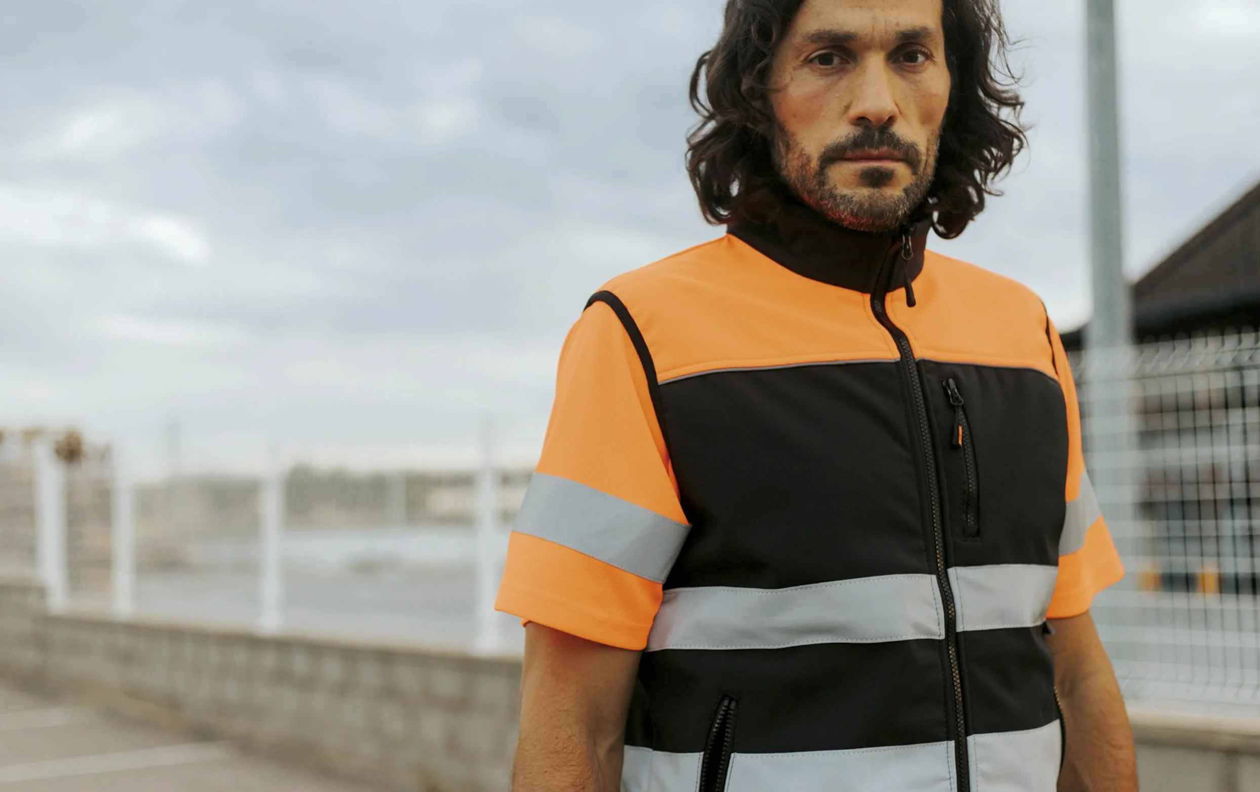 WORKTEAM Chaleco Alta Visibilidad Softshell Ripstop Reflectante Cortavientos Impermeable EN 17353 EN 14058