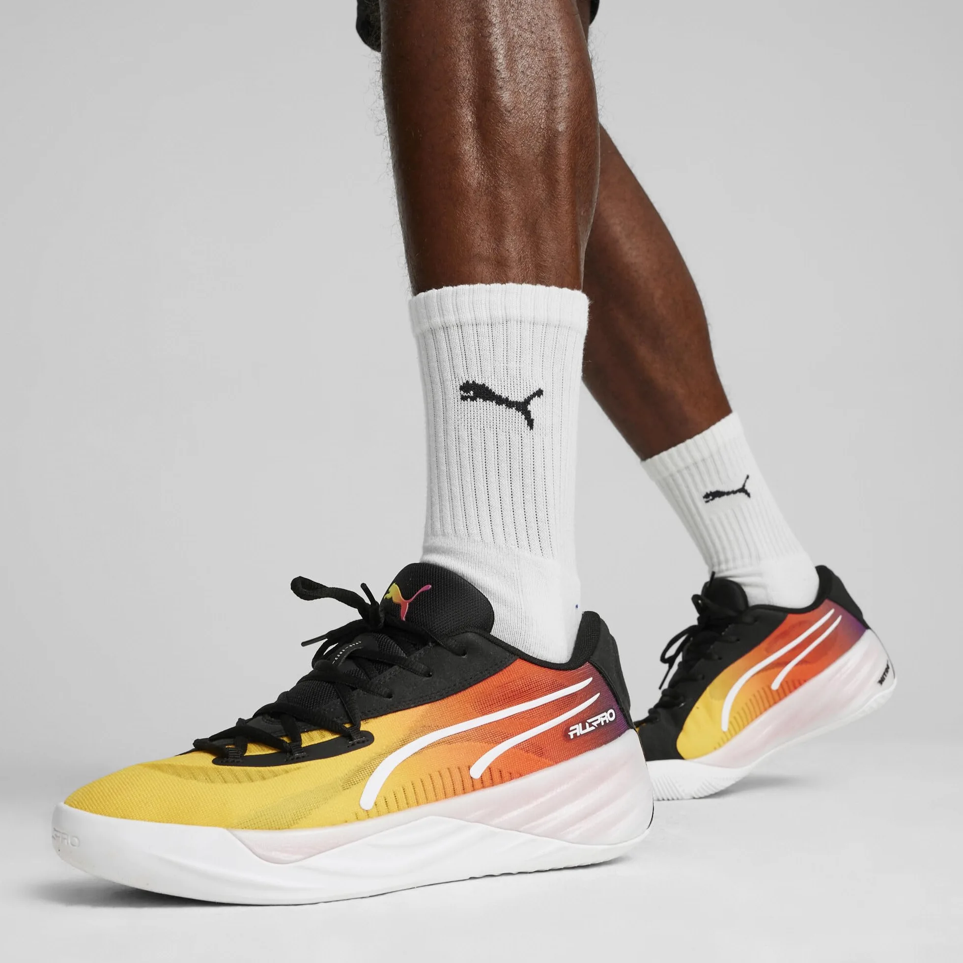 Puma Hombre Zapatillas de Baloncesto All-Pro Nitro Showtime Morado Talla 42.5 EU