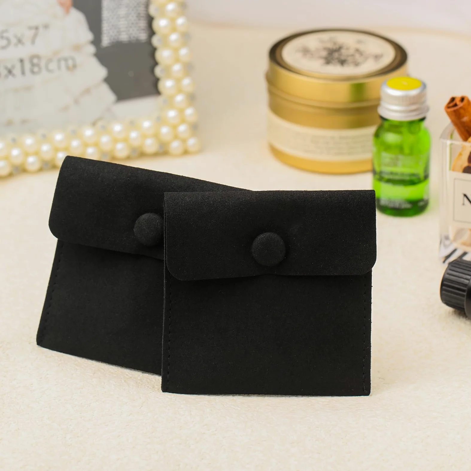 Bolsa de joyería de microfibra 8x8cm, bolsa de embalaje de joyería, bolsas de regalo de joyería pequeñas de lujo, paquete de botón a presión con divisor bolsa de microfibra para embalaje de collar de