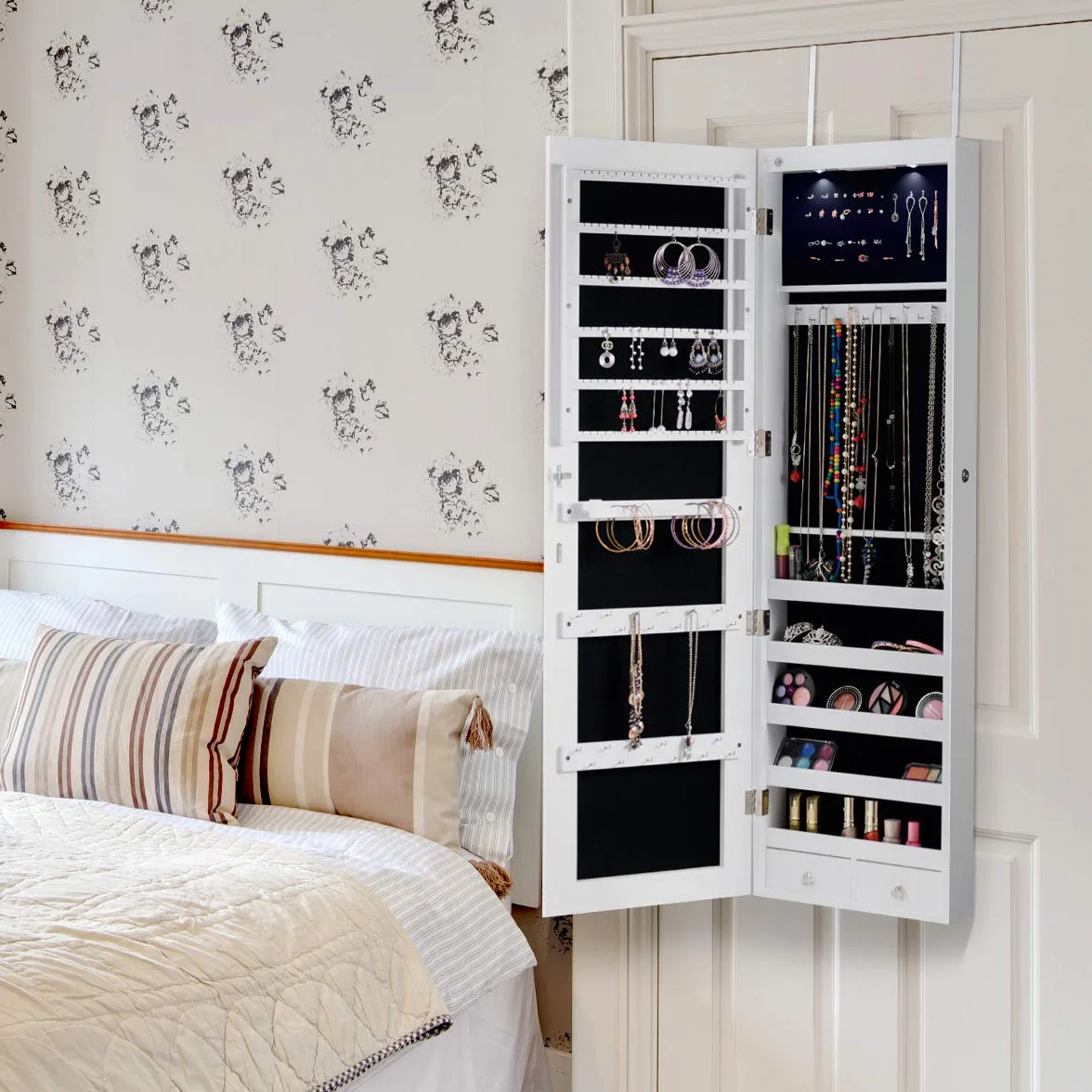 GIANTEX Armario Joyero con Luz LED, Armario de Joya con Espejo de Cuerpo Entero, Montado en la Puerta o en la Pared, Espejo Joyero con Cerradura, Organizador para Joyas, Pendientes, Collares (Blanco)