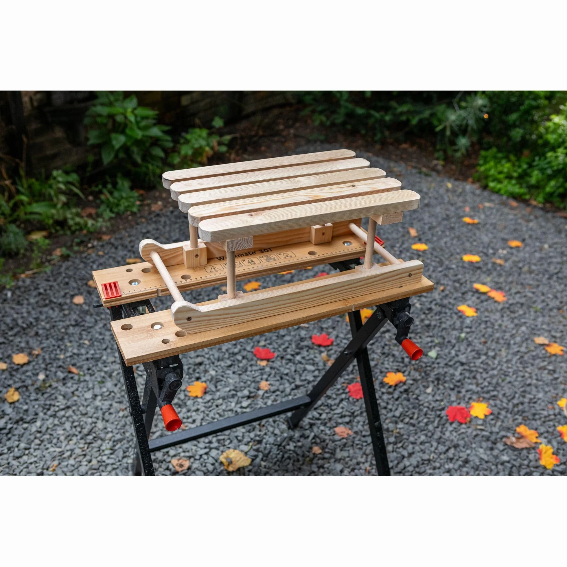 BLACK+DECKER WORKMATE WM301-XJ Banco de Trabajo Plegable, Doble Manivela, Patas Antideslizantes, Bambú y Acero, Negro