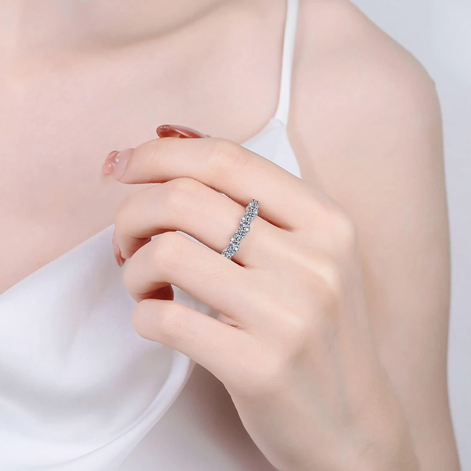 Anillos de Alianza Oro Blanco para Mujer 9 Kilates / 14 Kilates / 18 Kilates, Media Eternidad con Diamante Creado de 0,9ct, Anillo Plata Boda Mujer