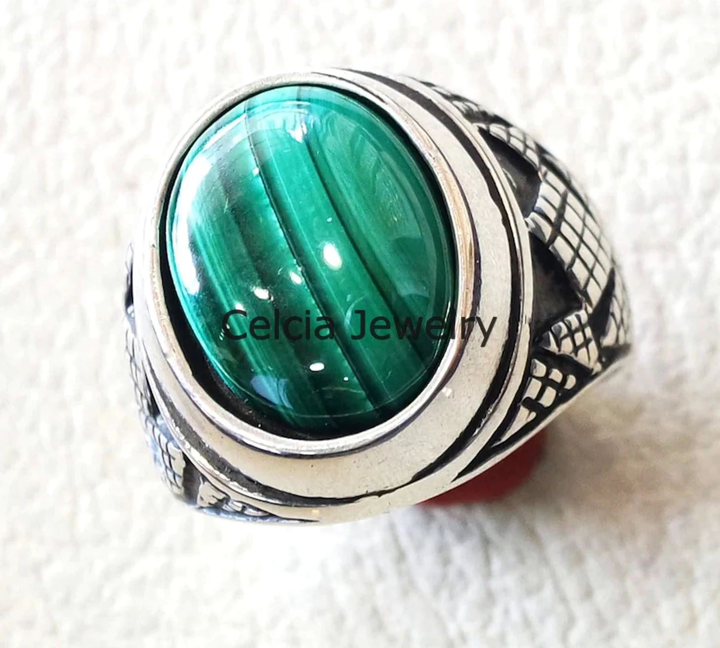 Anillo ovalado de cabujón de piedra preciosa genuina de malaquita, anillo de declaración, anillo de sello clásico, anillo impresionante, anillo diario, anillo oxidado de plata