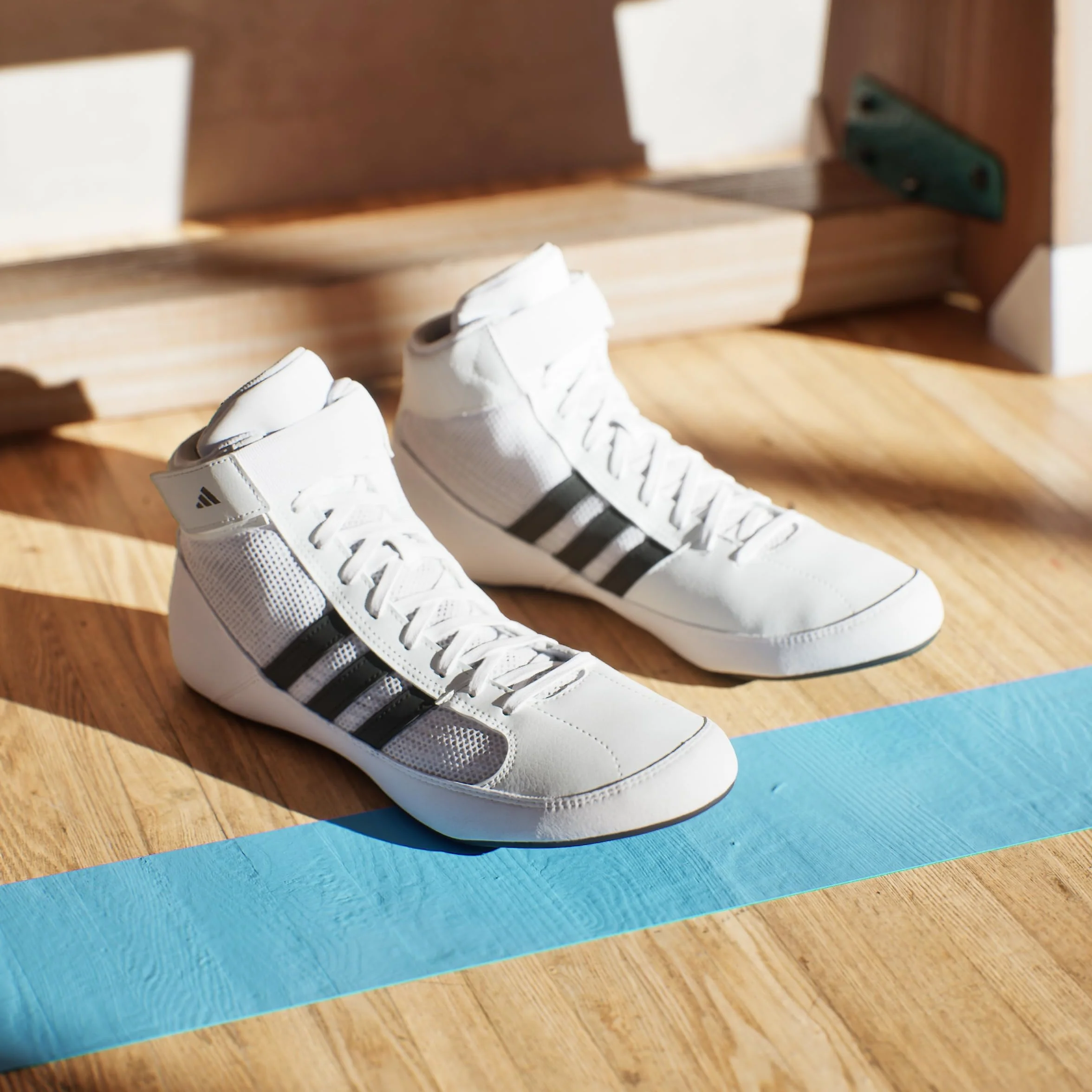 adidas Men's Zapatilla HVC