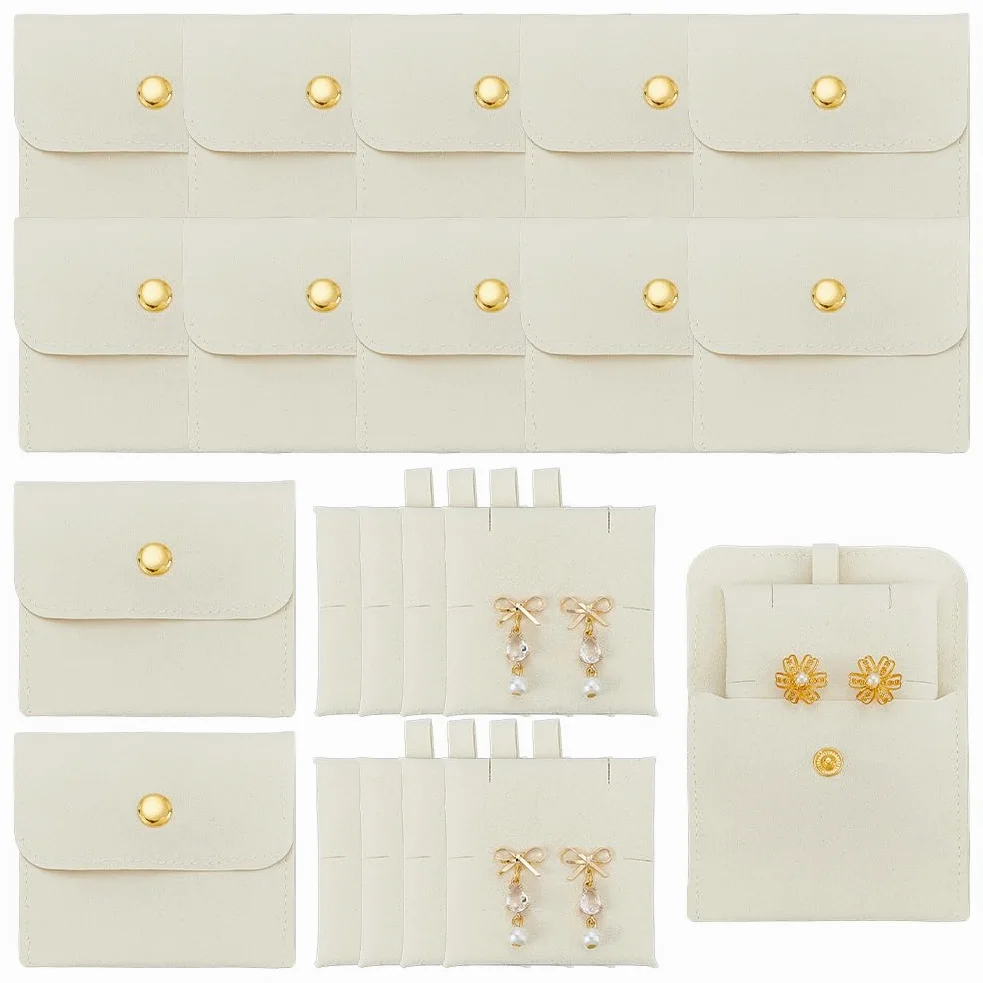 BENECREAT 22 bolsas de joyería beige con botón de latón, 2.7 x 3.1 x 0.5 pulgadas, bolsas de almacenamiento de joyas de microfibra, pequeñas bolsas de regalo para pulseras, collares, anillos, aretes