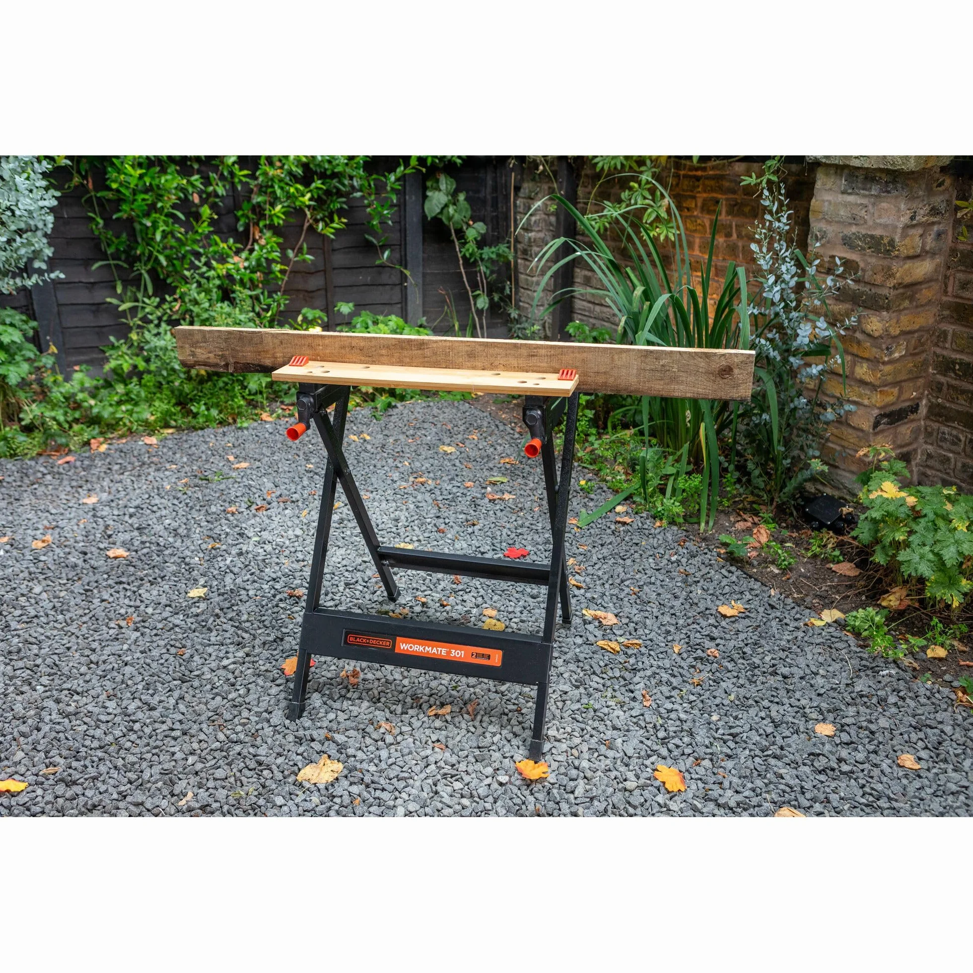 BLACK+DECKER WORKMATE WM301-XJ Banco de Trabajo Plegable, Doble Manivela, Patas Antideslizantes, Bambú y Acero, Negro