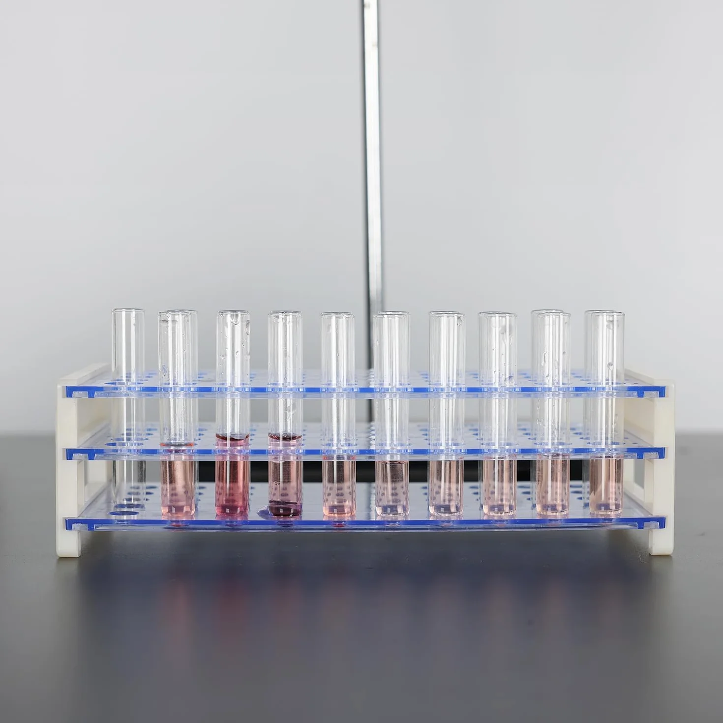 Labasics Soporte para Tubos de Ensayo, Rejilla de Plástico Azul 3 Niveles Desmontable 50 Tubos 18 mm