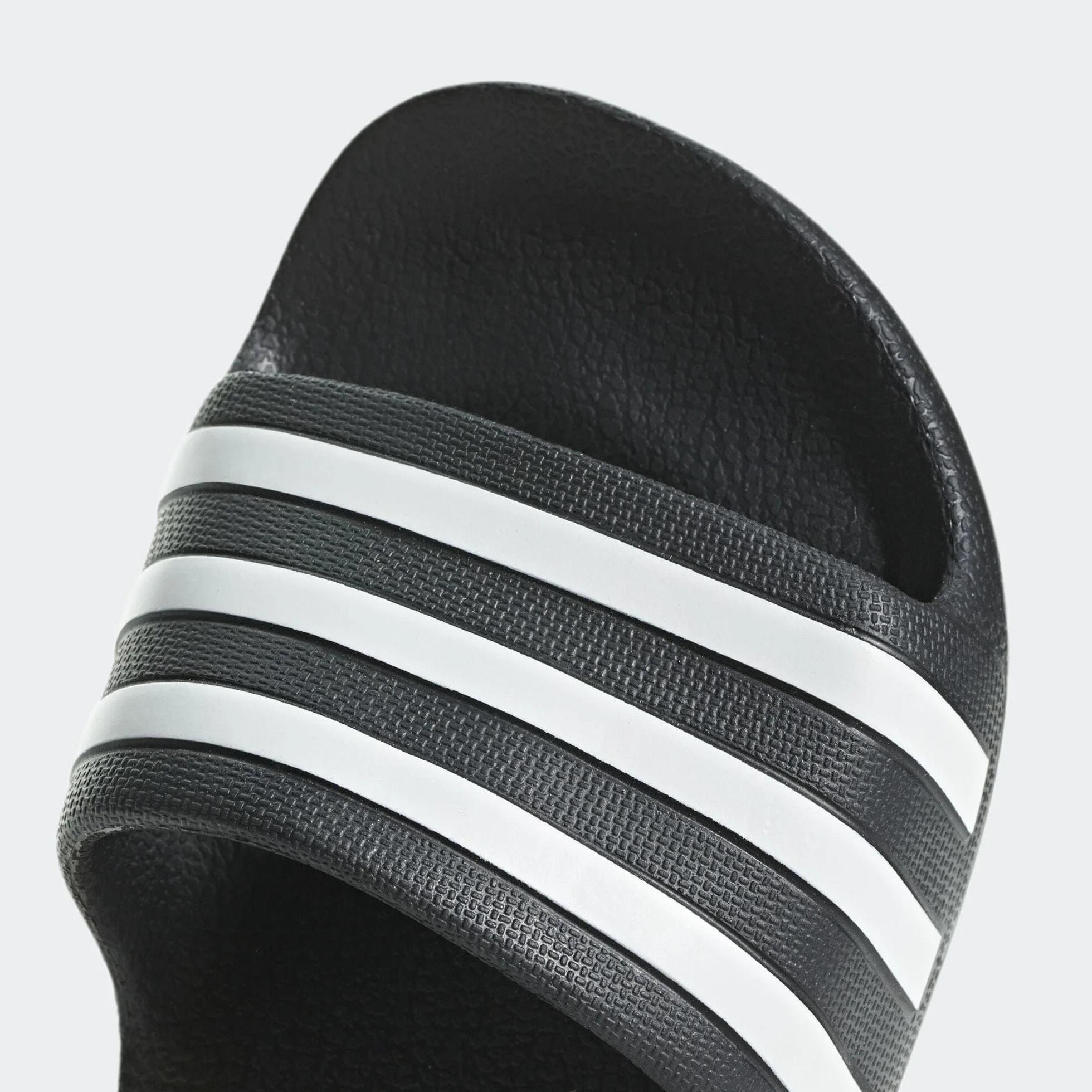 adidas Unisex niños Adilette Aqua Slides Kids, Core Black / Cloud White / Core Black, 37 EU
