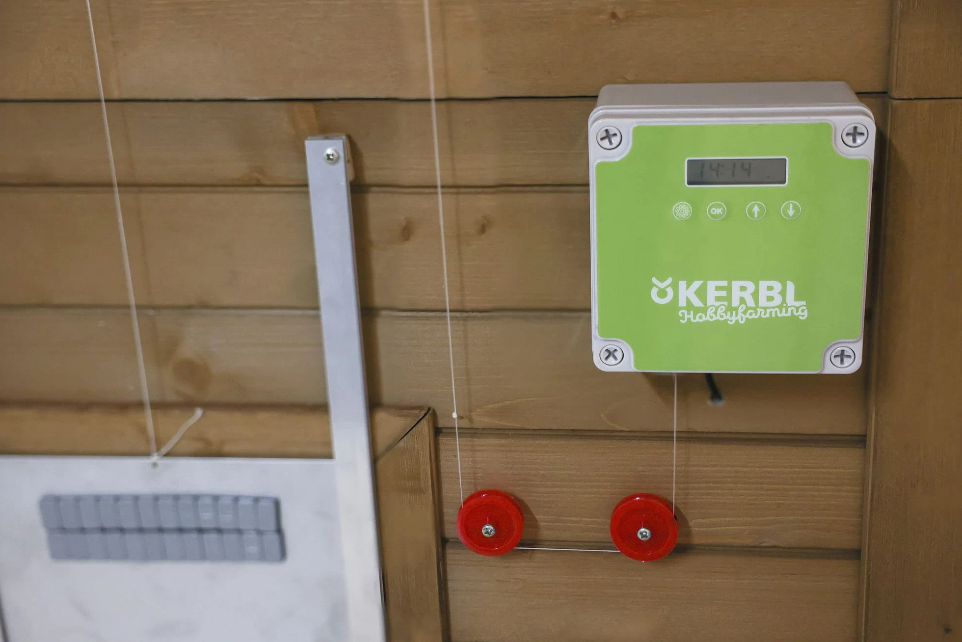 Kerbl Hobbyfarming Control automático para Puerta de gallinas, Control de trampilla, plástico, Sensor de luz