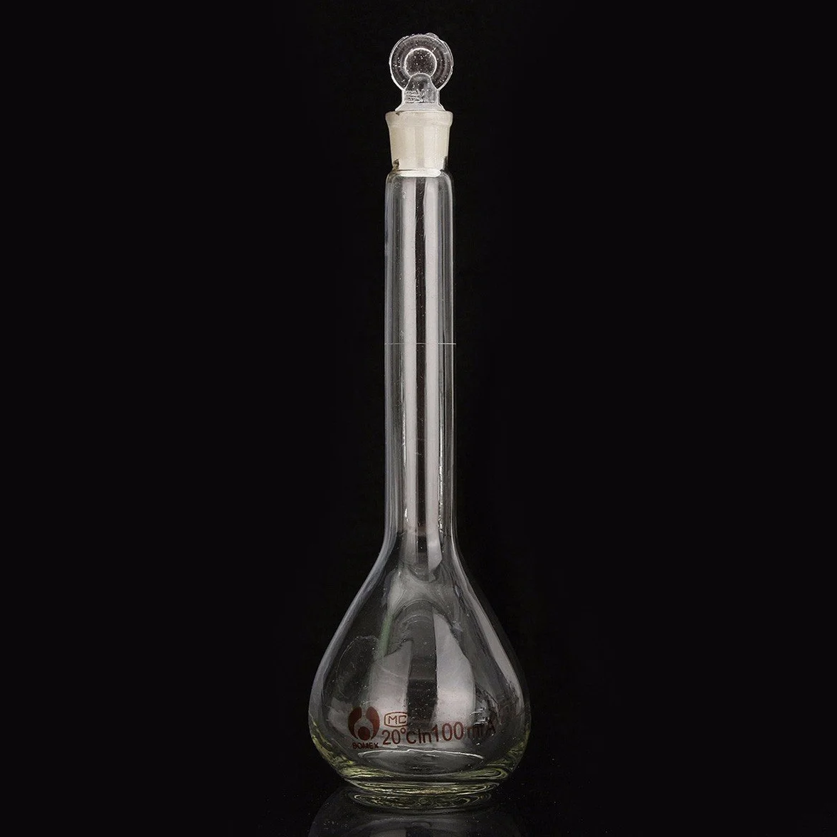 Matraz Aforado de Vidrio de Borosilicato 100 ml con Tapón