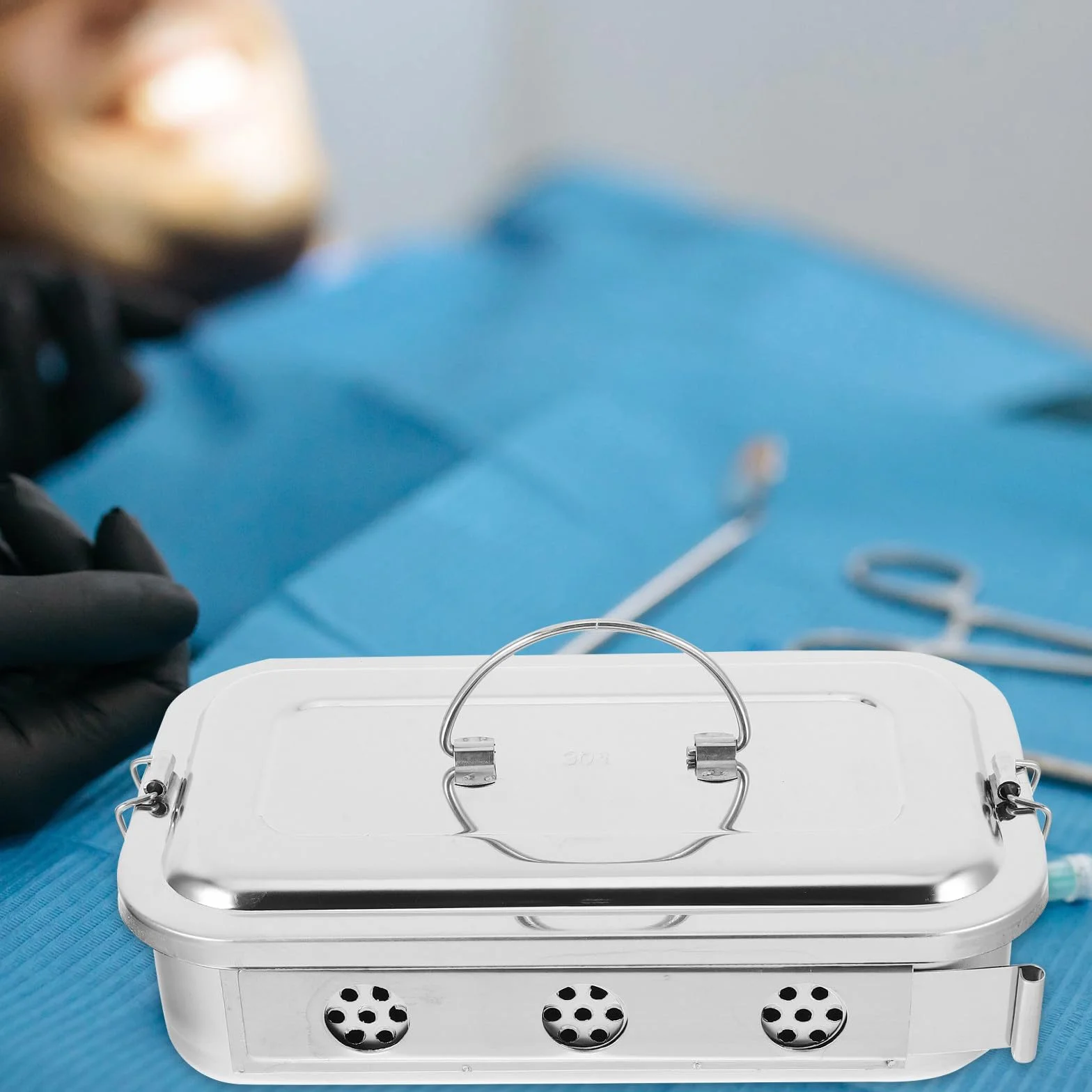 Caja de Acero Inoxidable para Instrumentos Médicos con Tapa y Orificios Bandeja de Esterilización