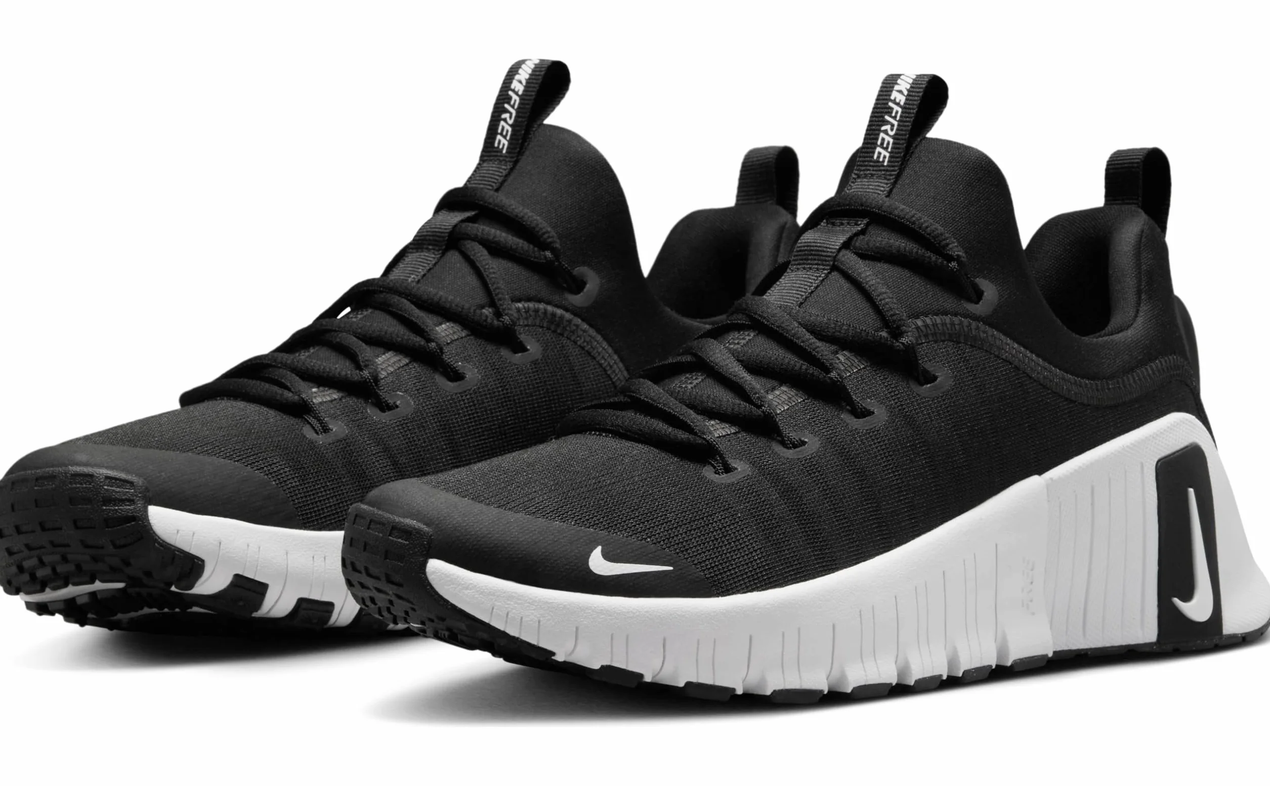 NIKE Women's Free Metcon 6Sneaker