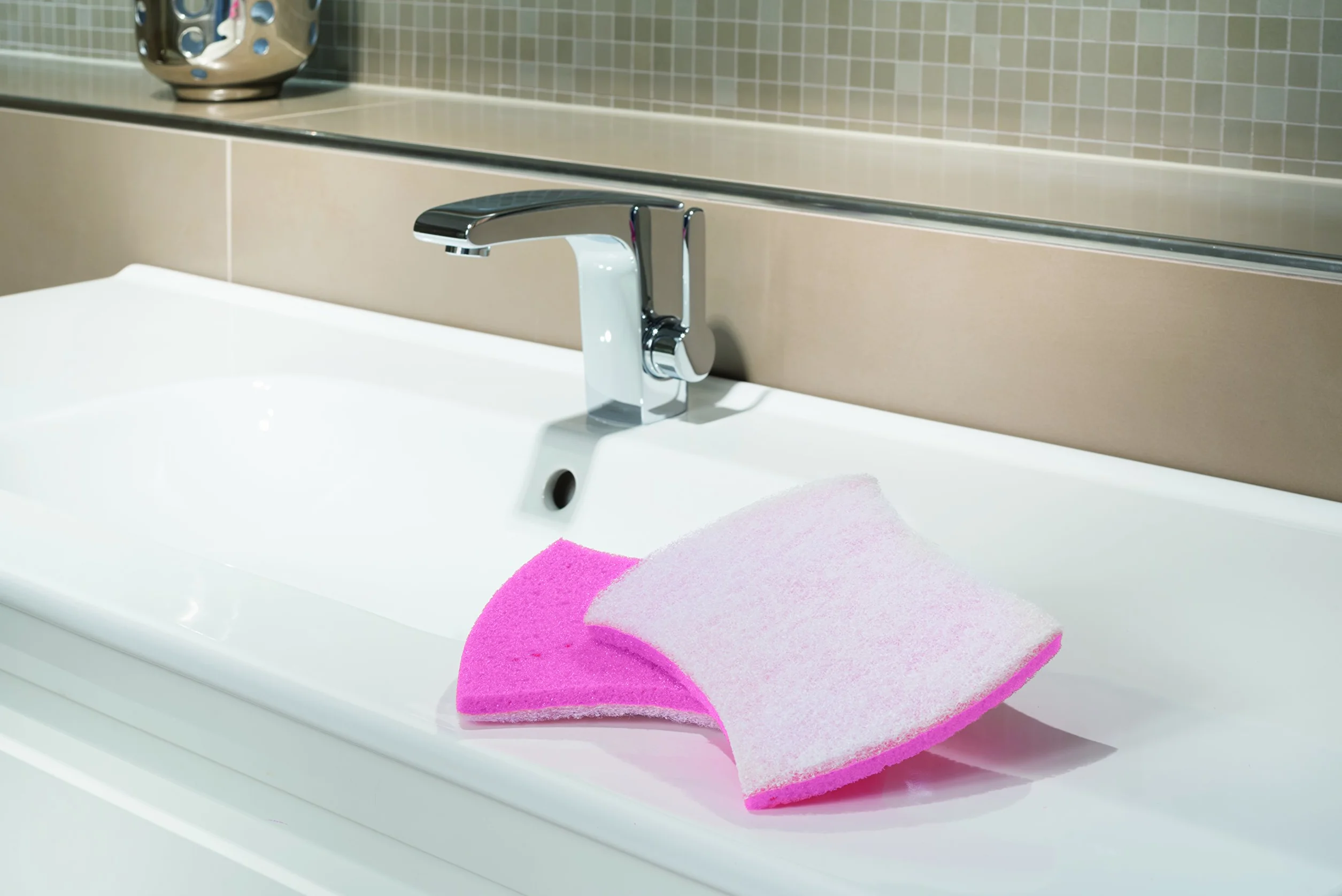 Scotch-Brite Esponja XXL para Fregar el Baño, Suave y Duradera, para Superficies Delicadas