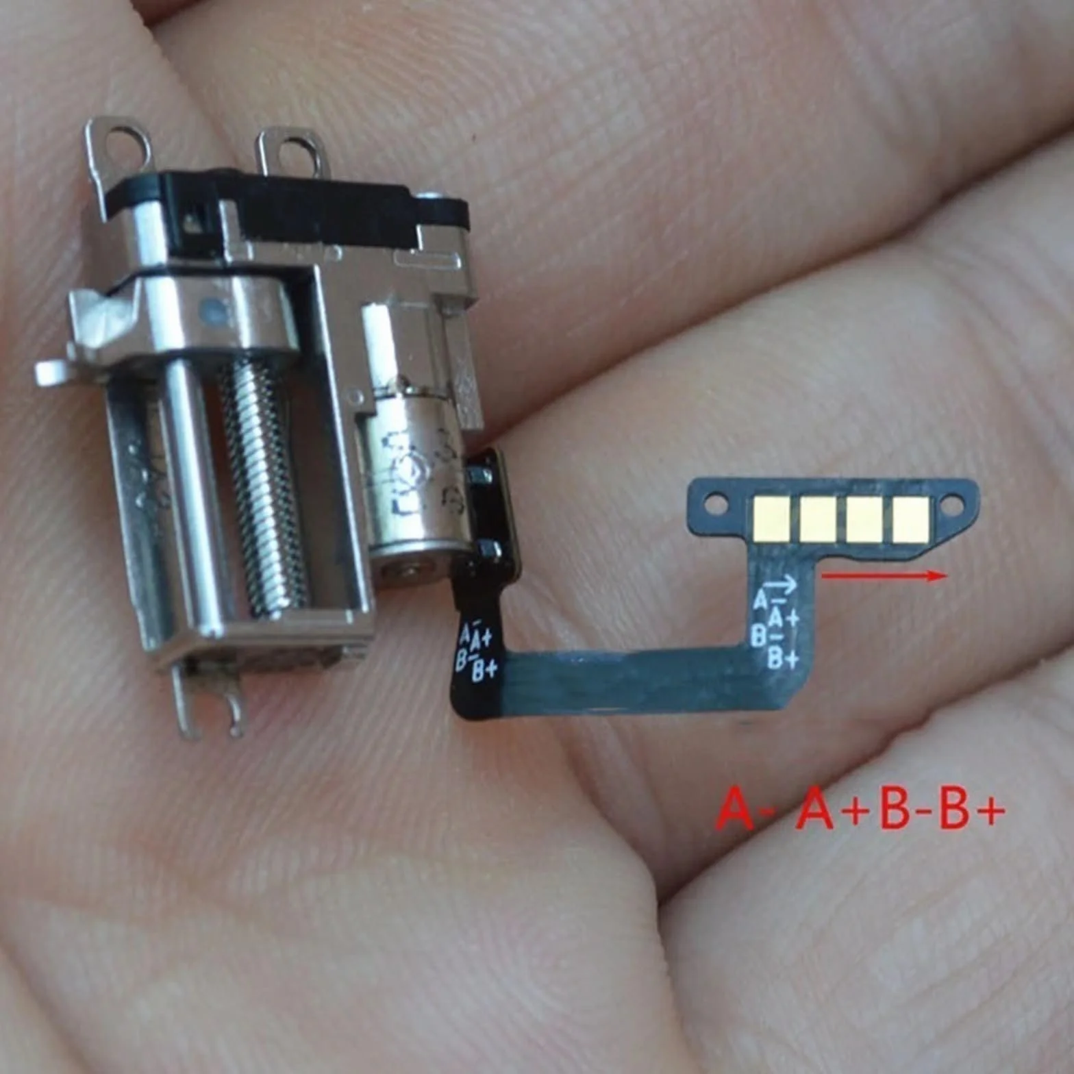 Micromovimiento Módulo de mesa deslizante con motor paso a paso, 2 fases, 4 cables, carrera 10 mm, plataforma elevación tornillo lineal, 5 mm