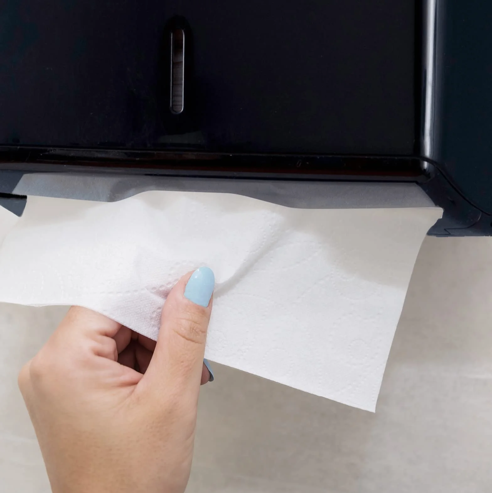 Jofel Dispensador de Papel de Manos ABS Negro hasta 600 Toallitas Zig-Zag
