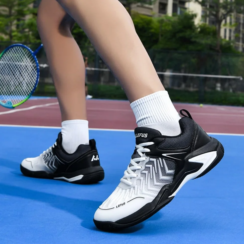 Zapatos de bádminton para hombre y mujer, zapatos de entrenamiento de cancha interior, antideslizantes, ligeros, para tenis, squash, voleibol, balonmano