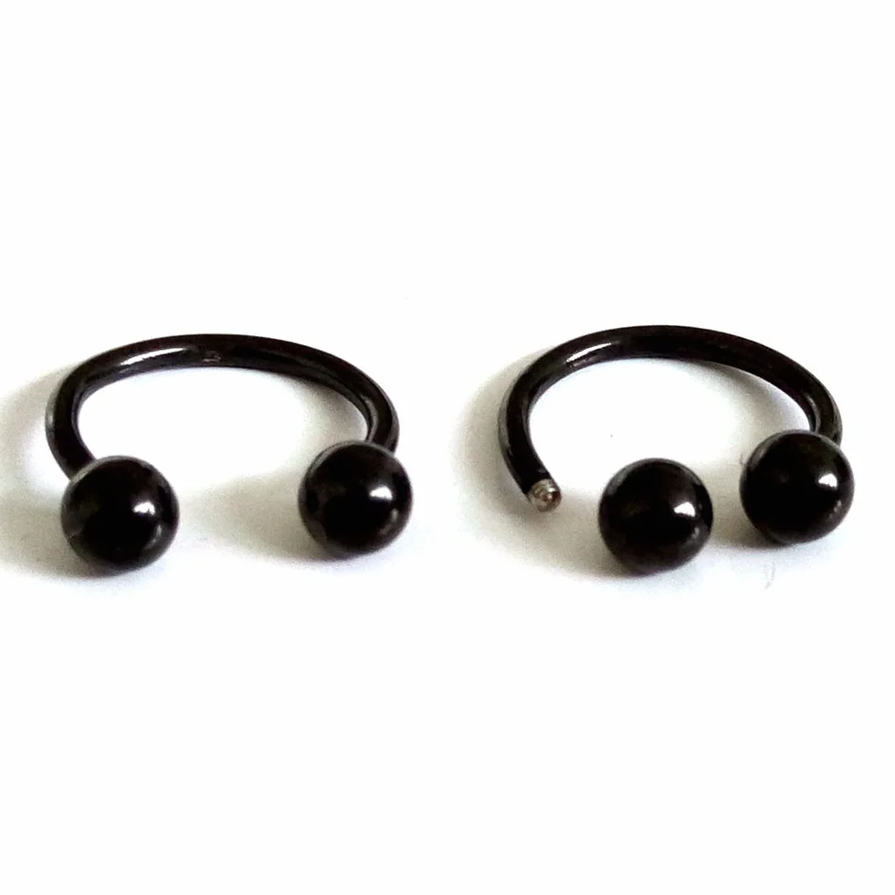 Par de pendientes de aro negros para hombre y mujer, acero inoxidable Huggie, pendientes falsos